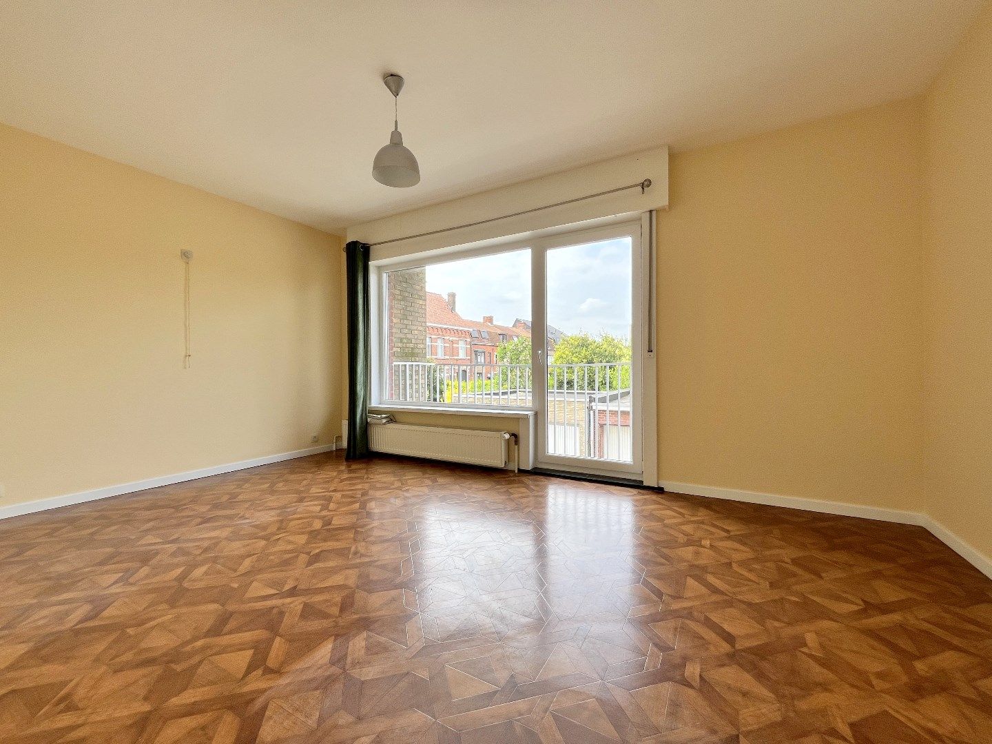 Lichtrijk 3-slpkr appartement met garage foto 18