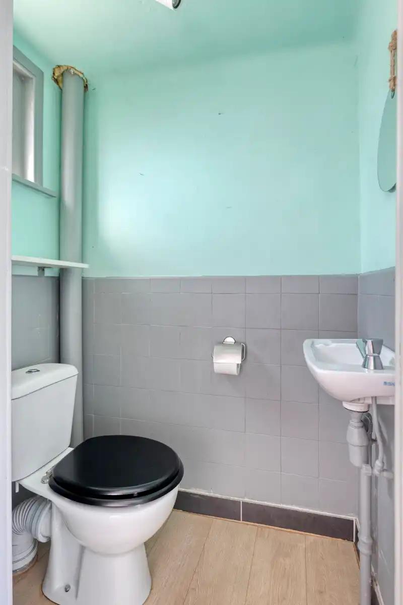 Ruime instapklare gezinswoning met 4 slaapkamers & garage. foto 11