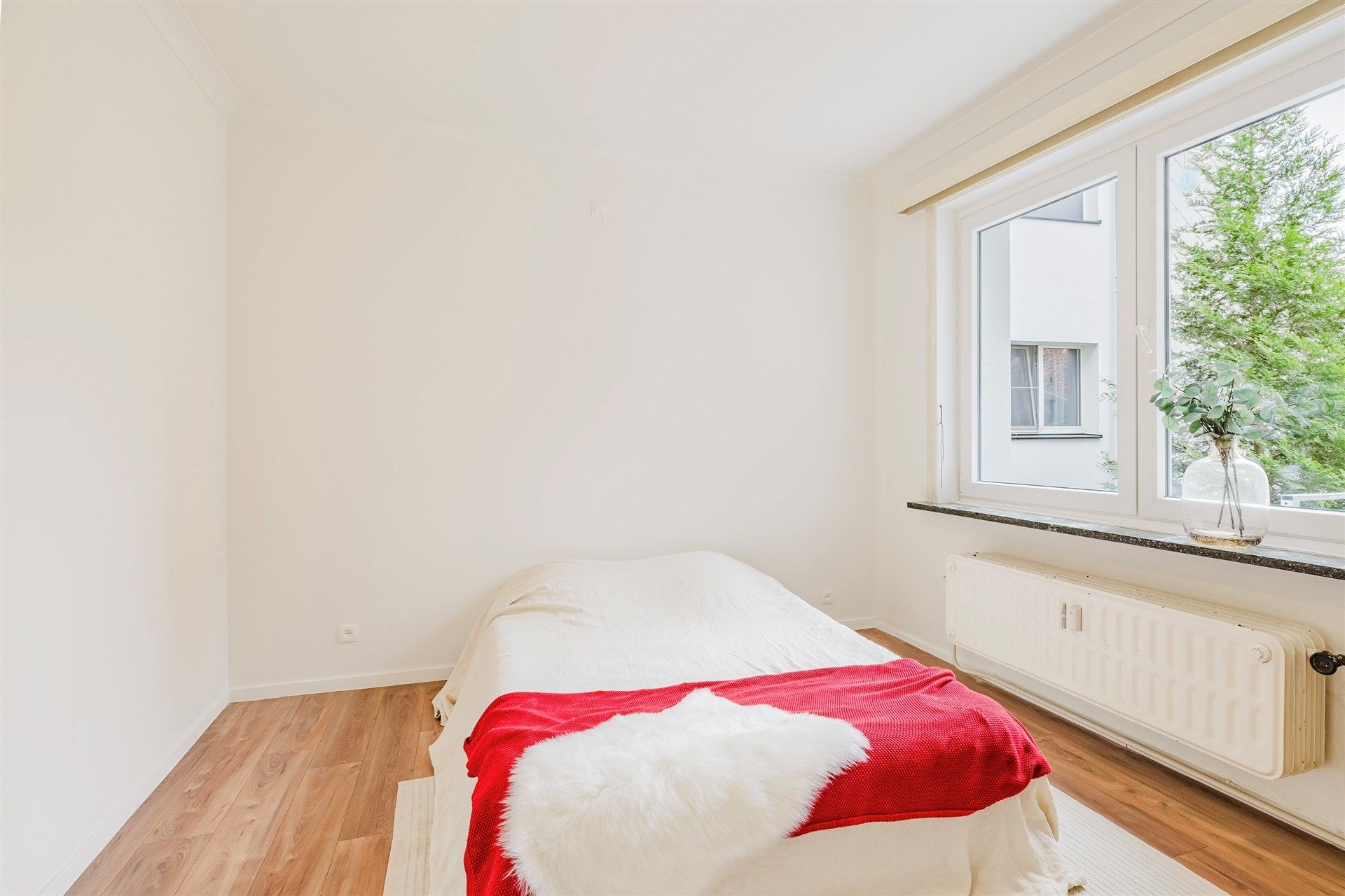 Interessant één slaapkamer appartement op top ligging in Gent  foto 11