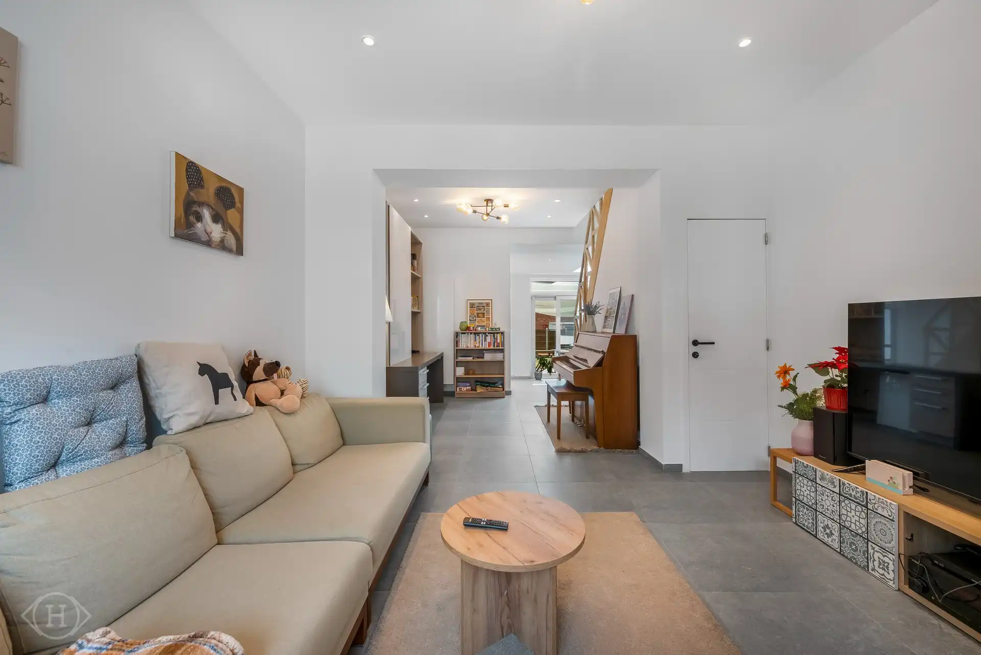Volledig gerenoveerde, energiezuinige woning met zuidtuin foto 2