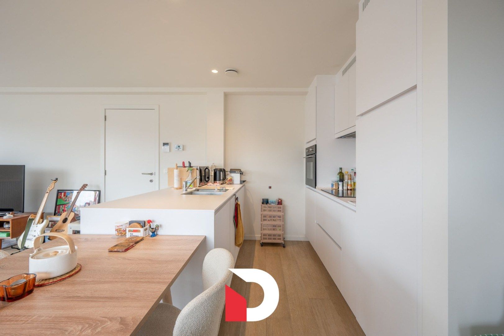 Instapklaar hoekappartement met 2 slk label A en ruim terras centrum Brugge foto 6