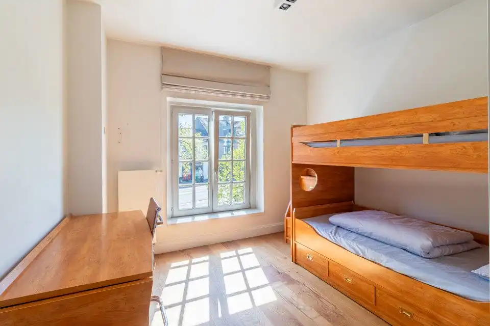 Unieke duplex met hoogwaardige afwerking in het dorpscentrum foto 9