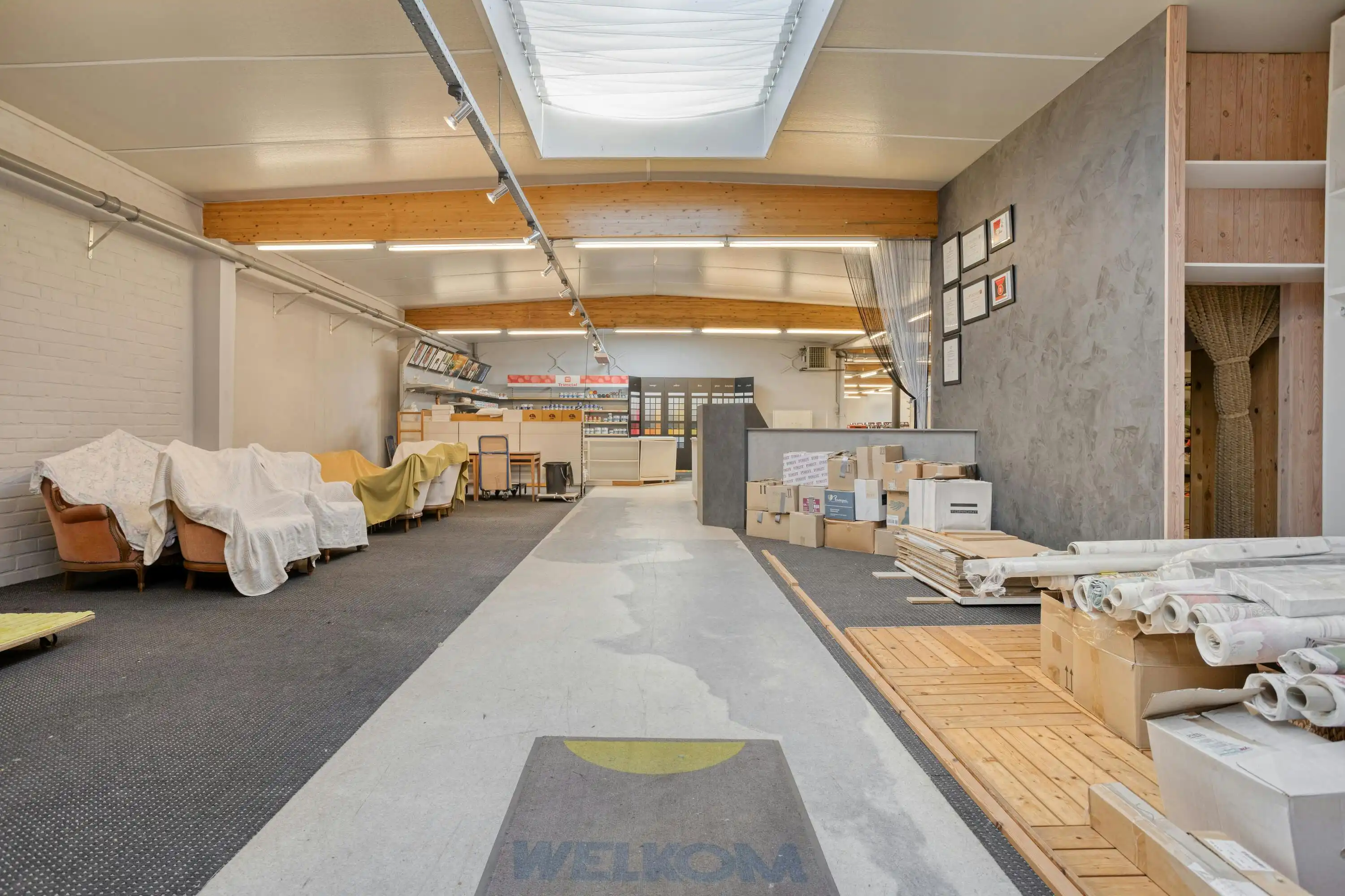 Ruim karaktervol huis van ca. 262 m² te Izegem. foto 12