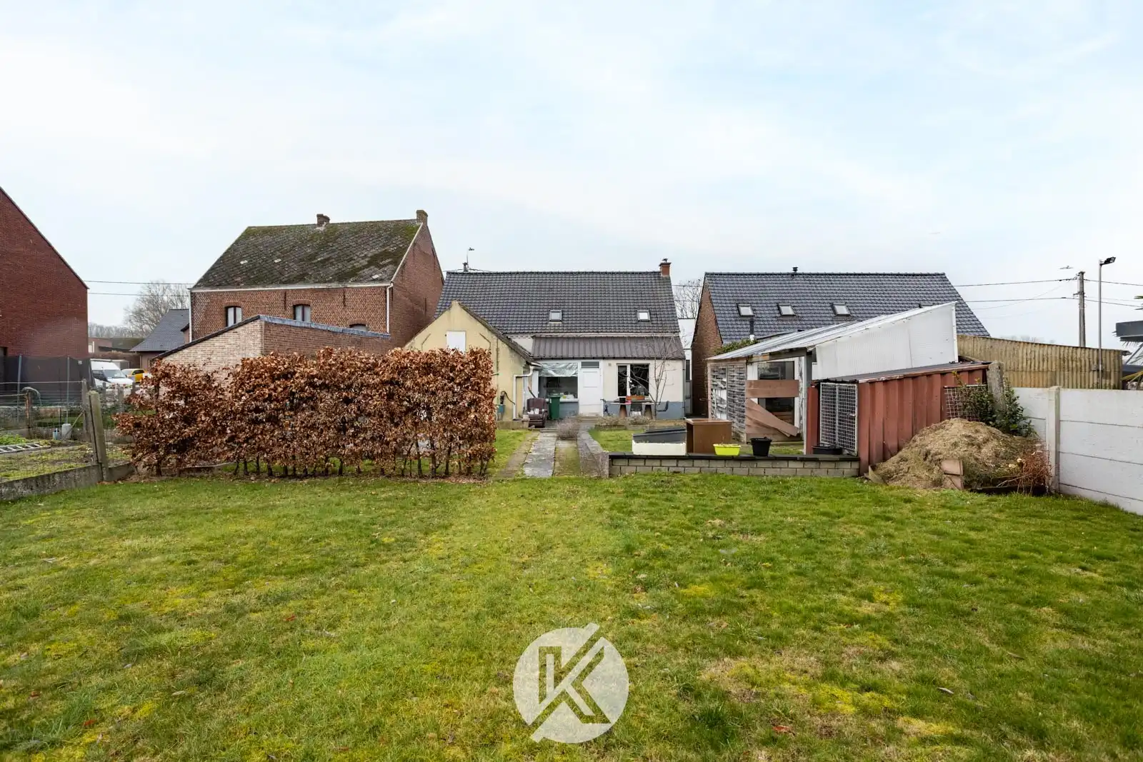 Te renoveren woning nabij de markt foto 5