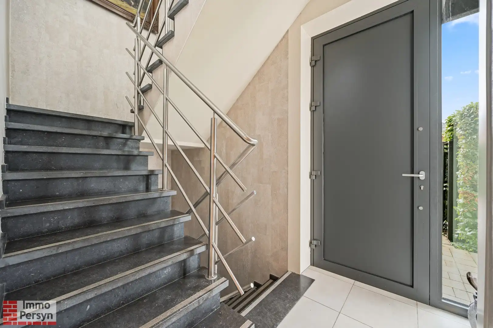 Modern en veelzijdig gebouw met 3 appartementen, rustige tuin en aanpalend perceel te Bekkevoort foto 4