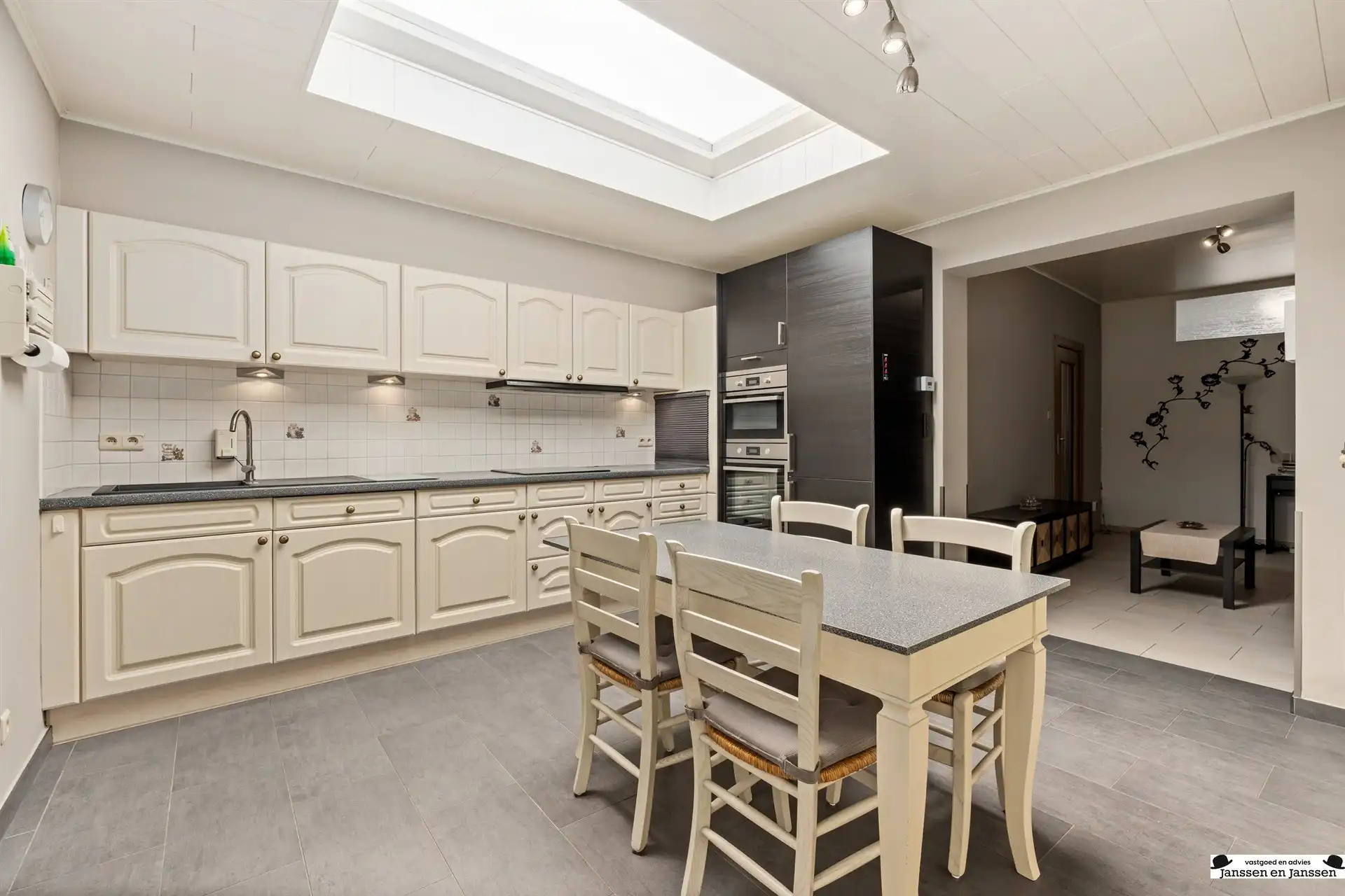 Gezellige woning met 3 slaapkamer in Schoten! foto 6