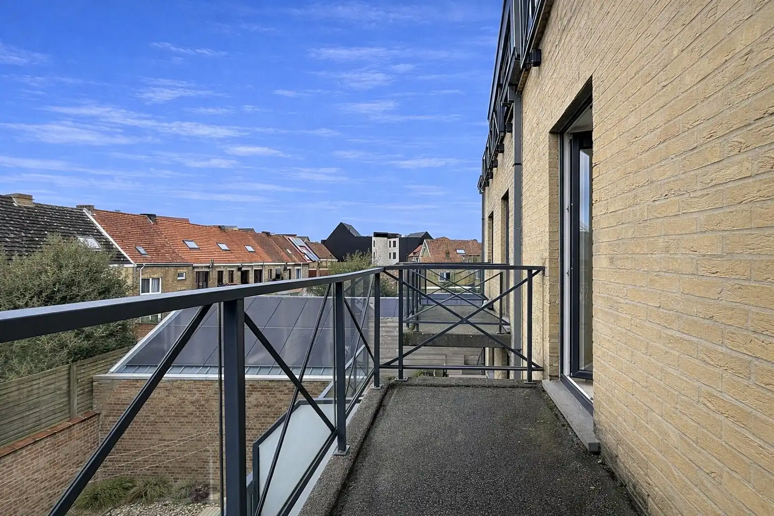 Instapklaar appartement met 2 slaapkamers aan de waterlijn van Nieuwpoort-stad. foto 8