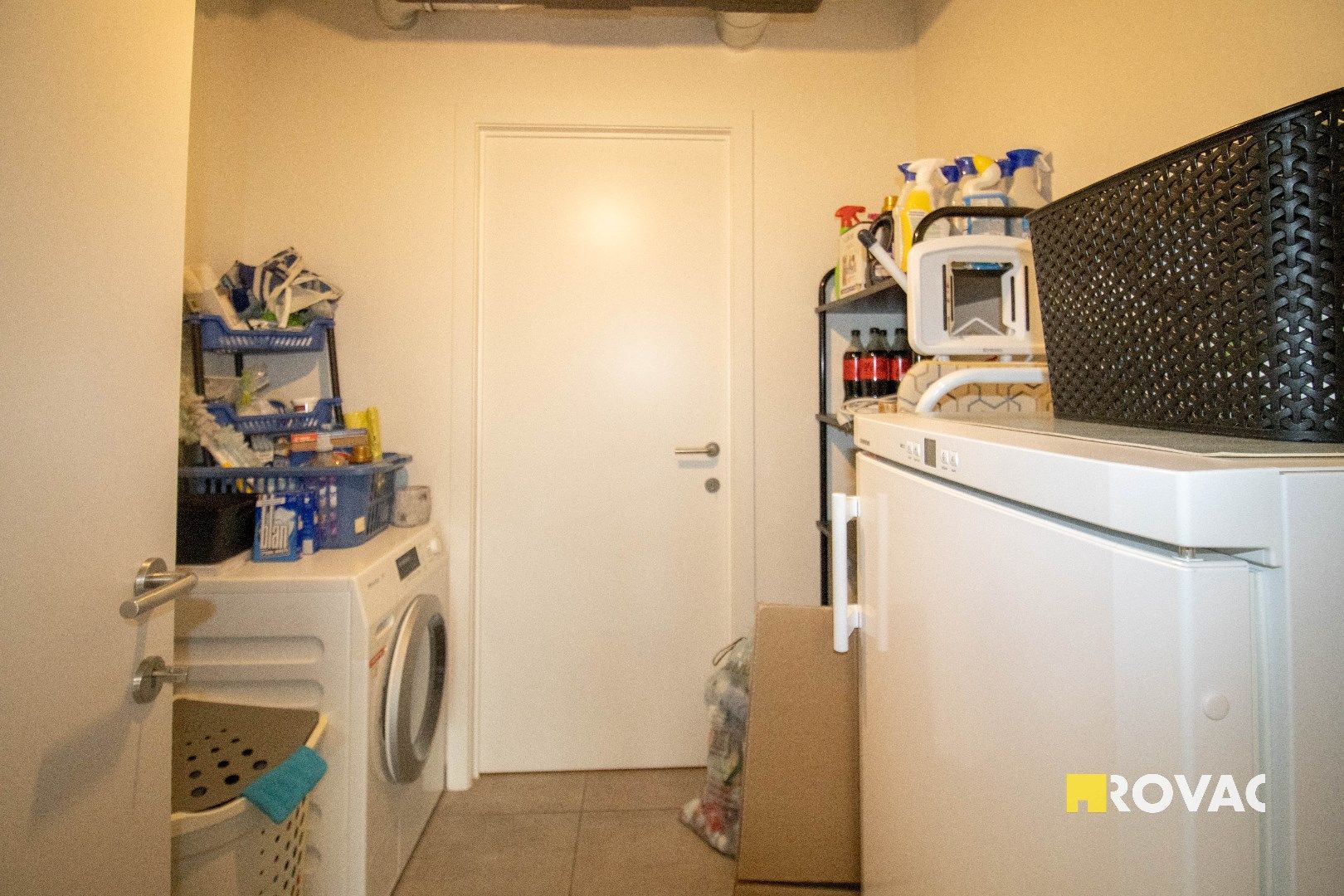 Prachtig afgewerkt en lichtrijk appartement op 2e verdieping met private autostaanplaats foto 18