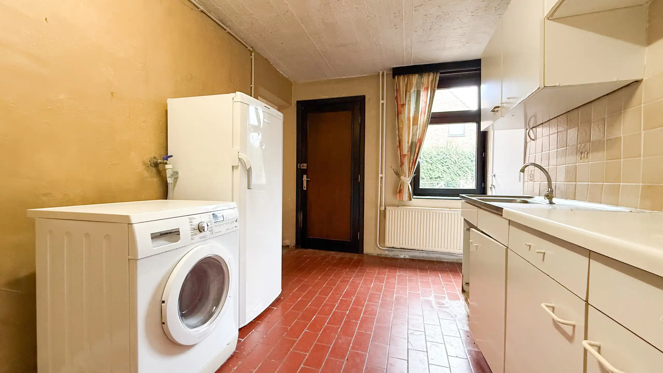 Landelijk gelegen te renoveren hoeve op ruim perceel! foto 11