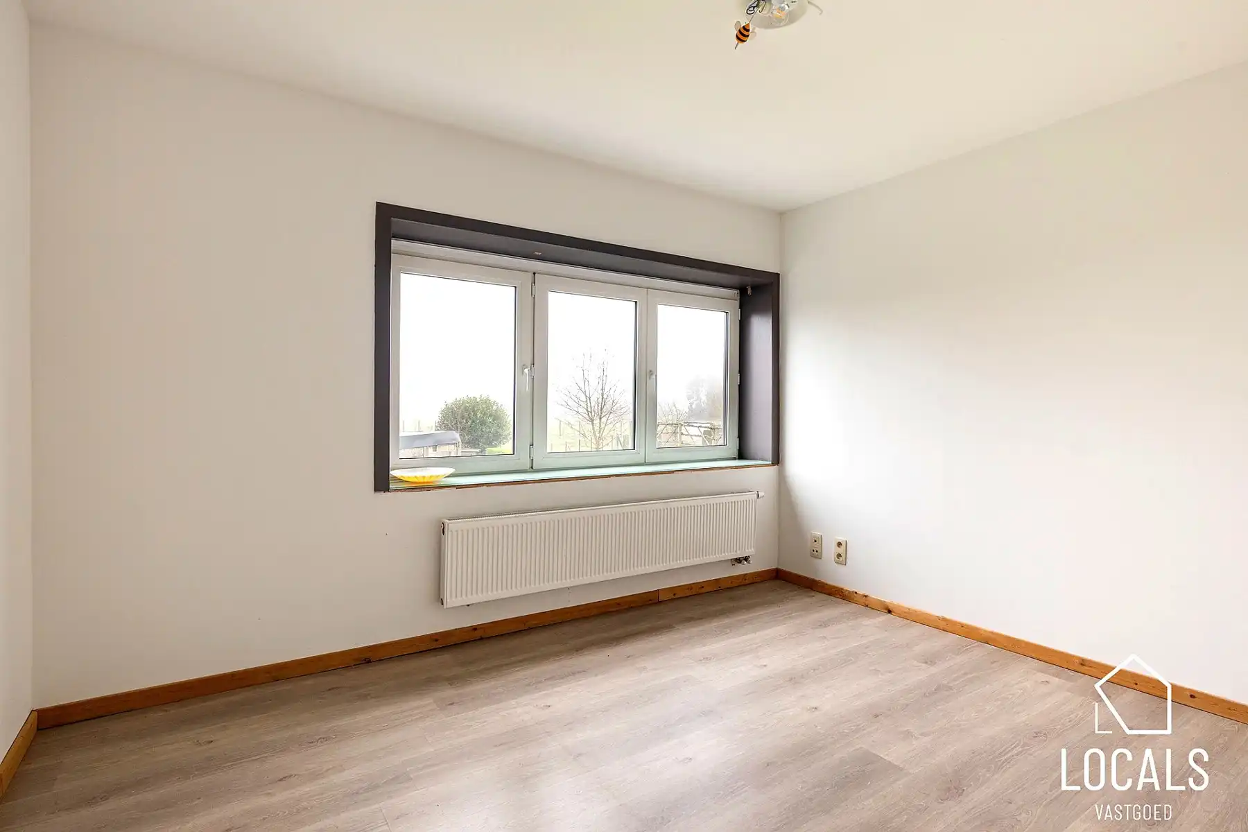 Instapklare gezinswoning met 4 slaapkamers en tuin foto 13