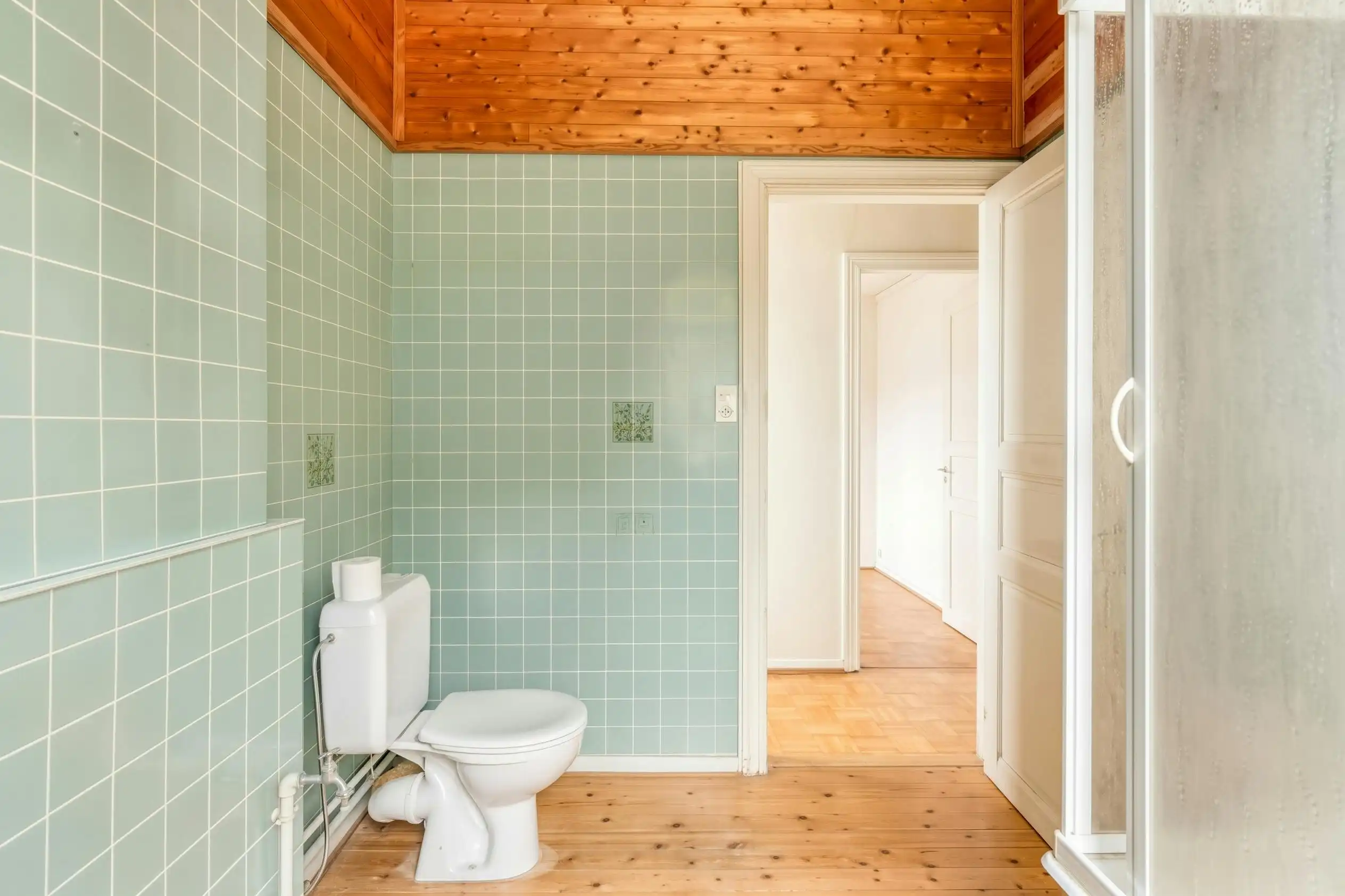 Ruime woning  (9 slaapkamers) op een perceel van 1.608 m². foto 11
