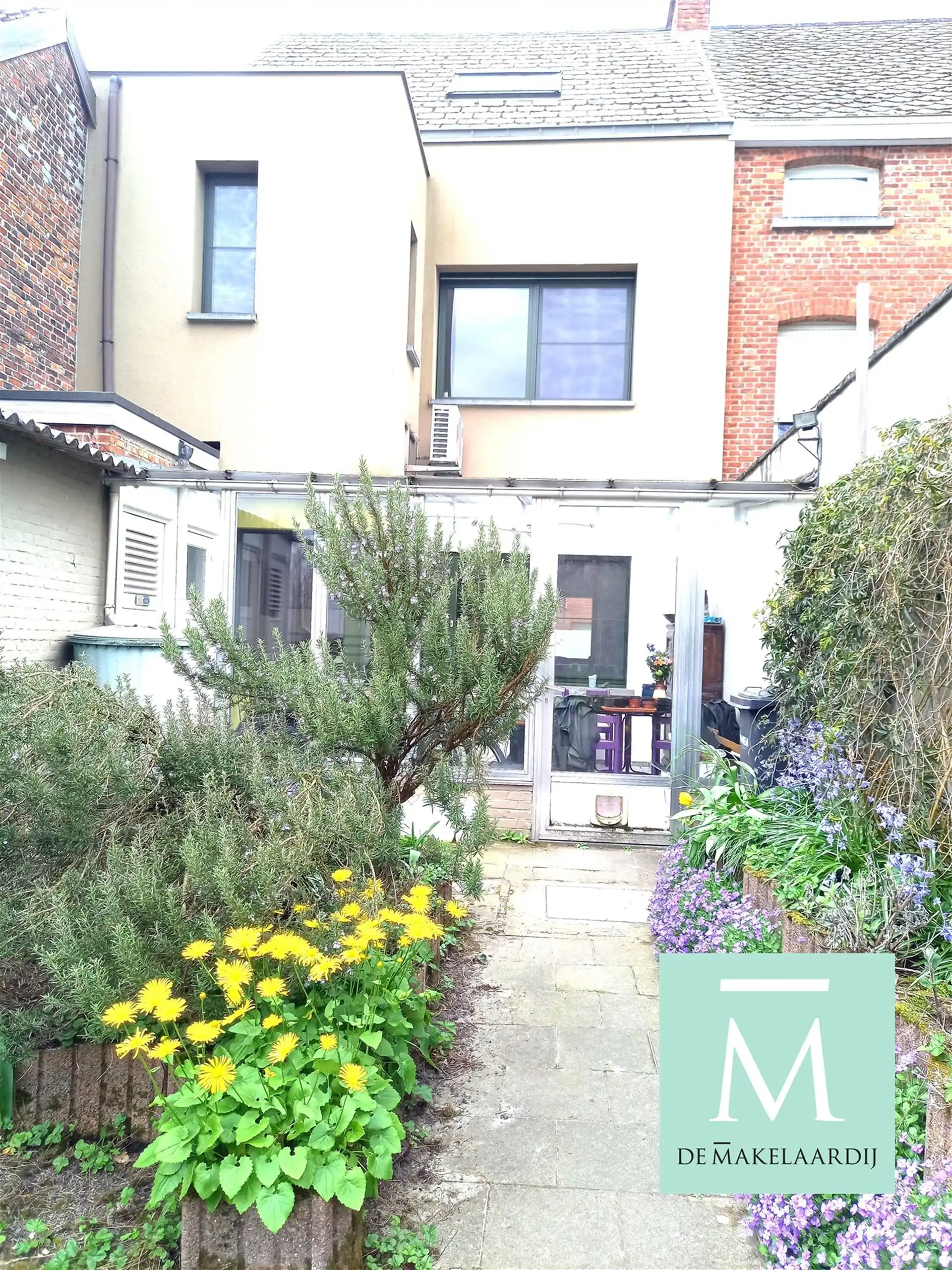 Verzorgde, goed en rustig gelegen woning met 3 of zelfs 4 slaapkamers en gezellig tuintje! foto 13