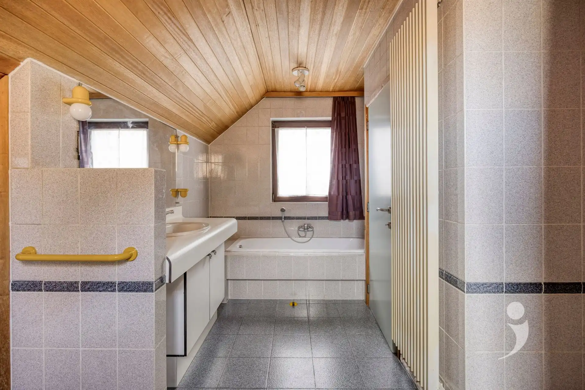 Karaktervolle architectenwoning met zonnige tuin van 10 are foto 21