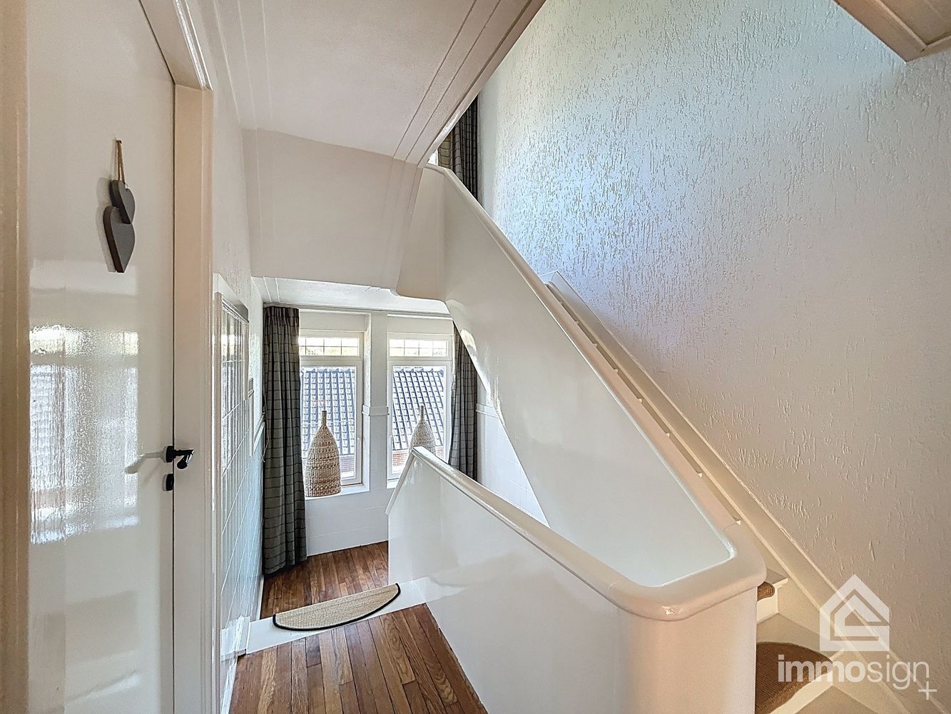 Exclusieve woning voorzien van dubbele garage en bedrijfshal op de Nederlandse grens foto 39