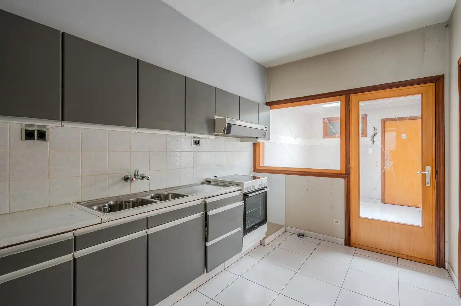 Halfopen bebouwing in doodlopende straat. foto 10