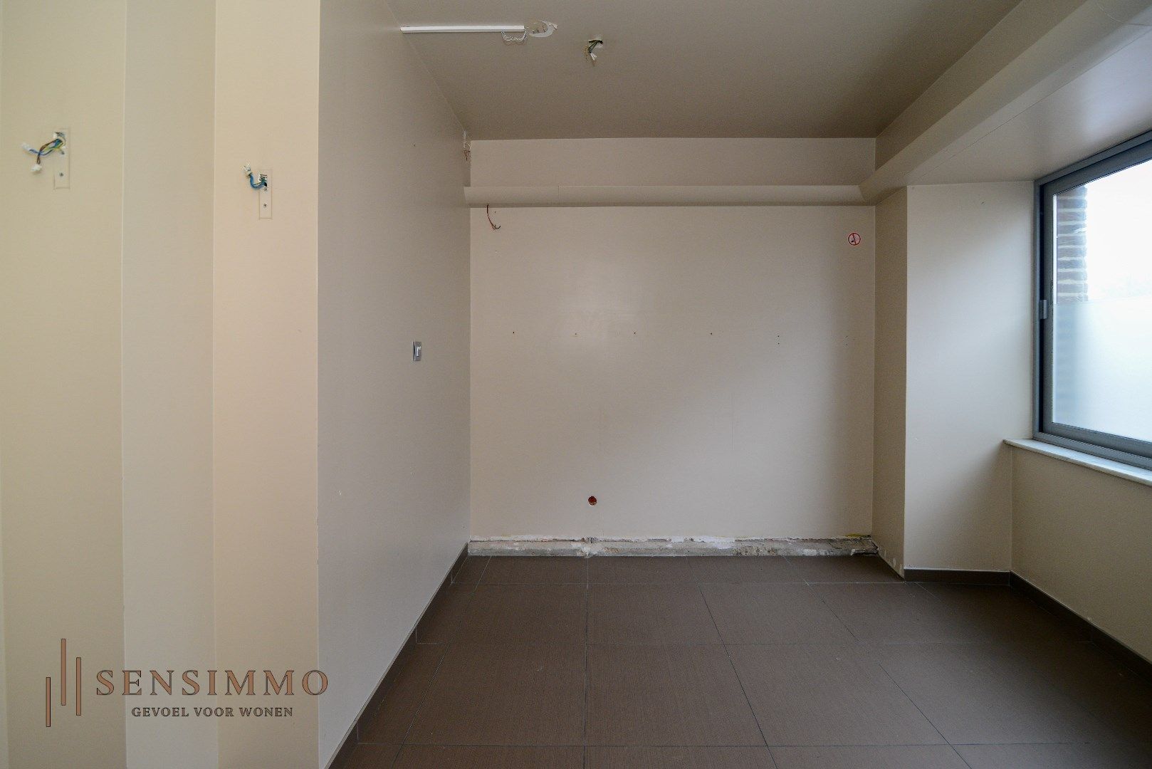 Ruim Duplex Handelspand/Horecapand in Genk-Centrum foto 9