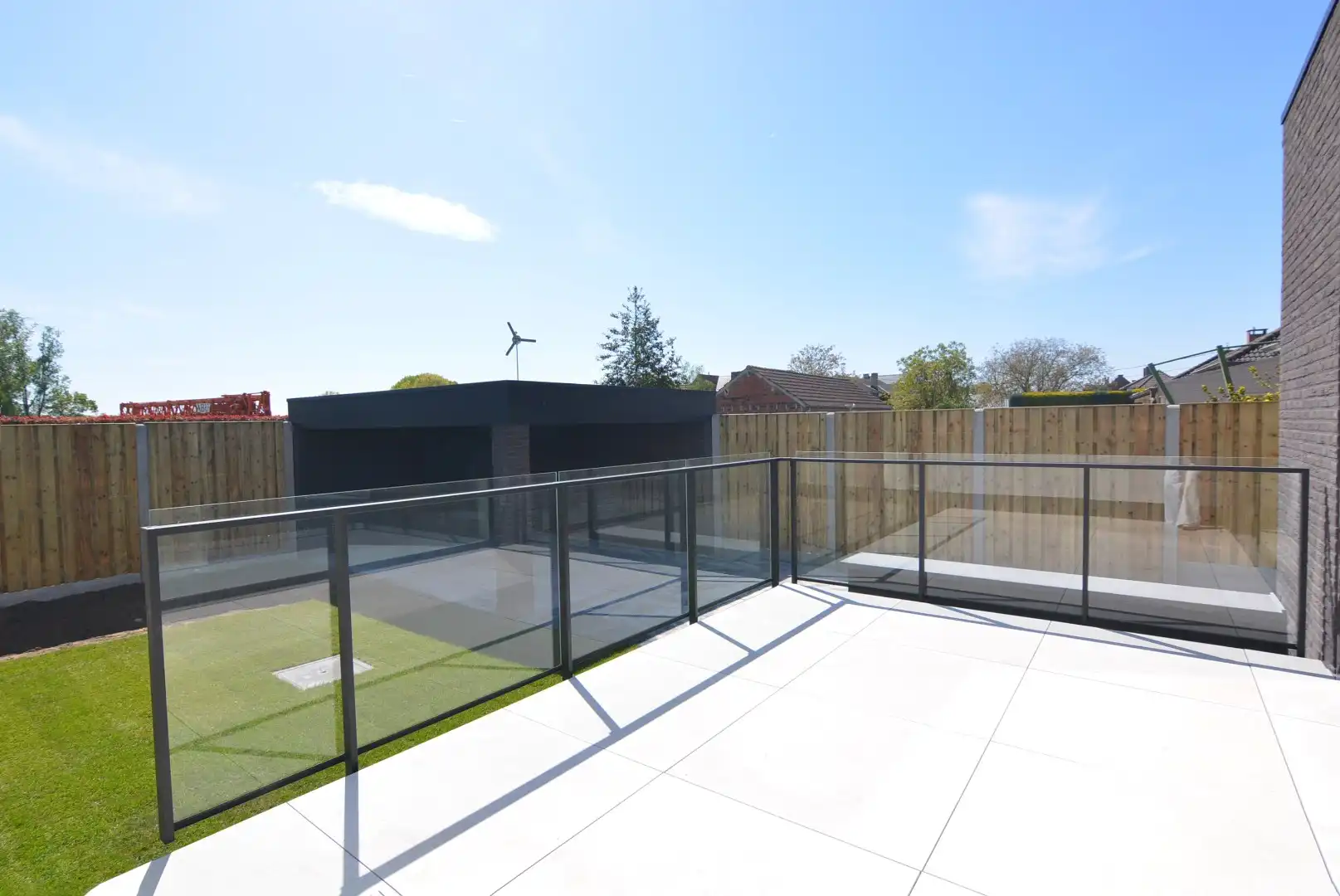 Moderne, energiezuinige, halfvrijstaande woning met carport op 3 a 80 ca. foto 10
