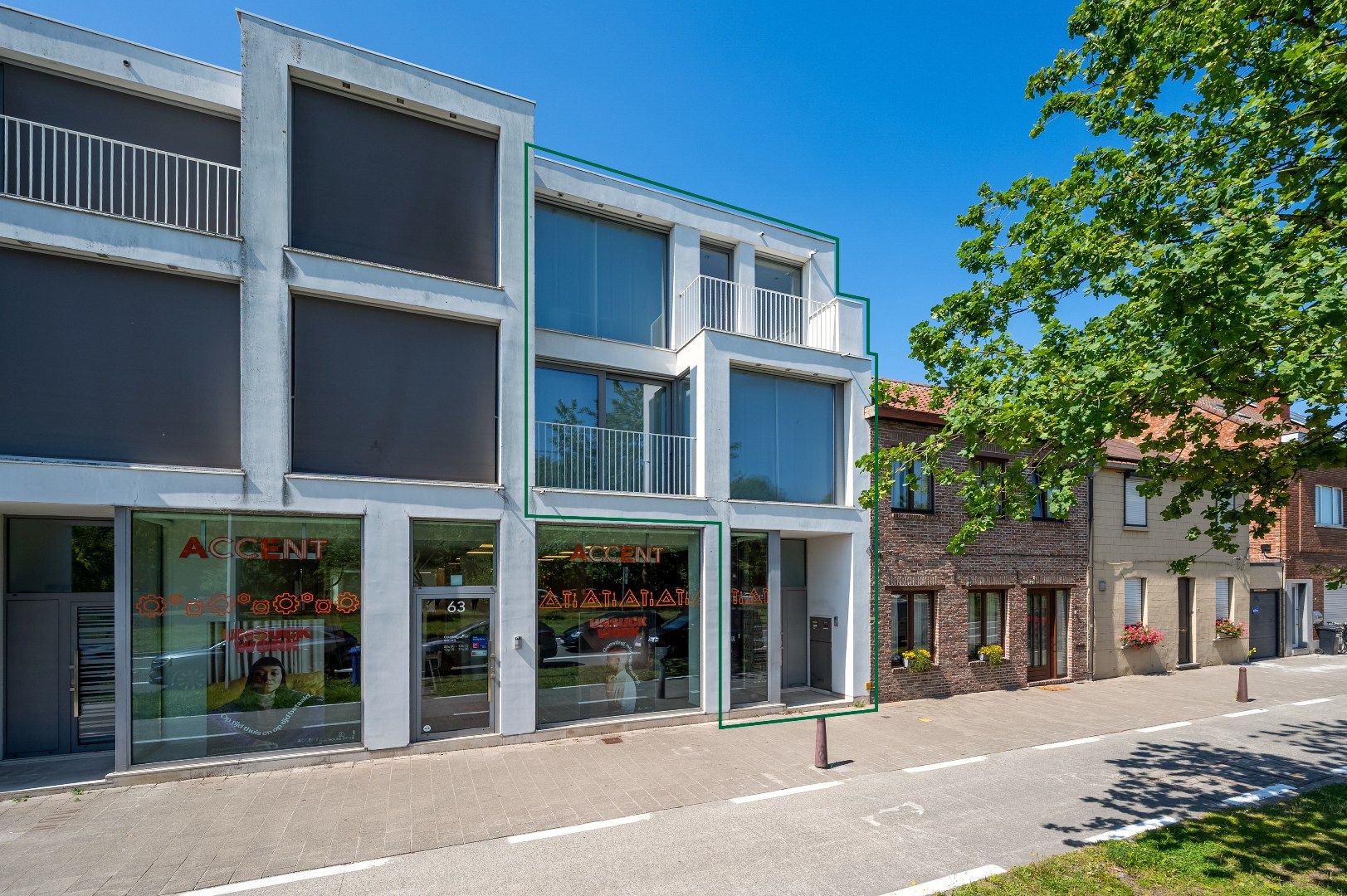 Recente townhouse met ruime terrassen aan het Parkbos foto {{pictureIndex}}