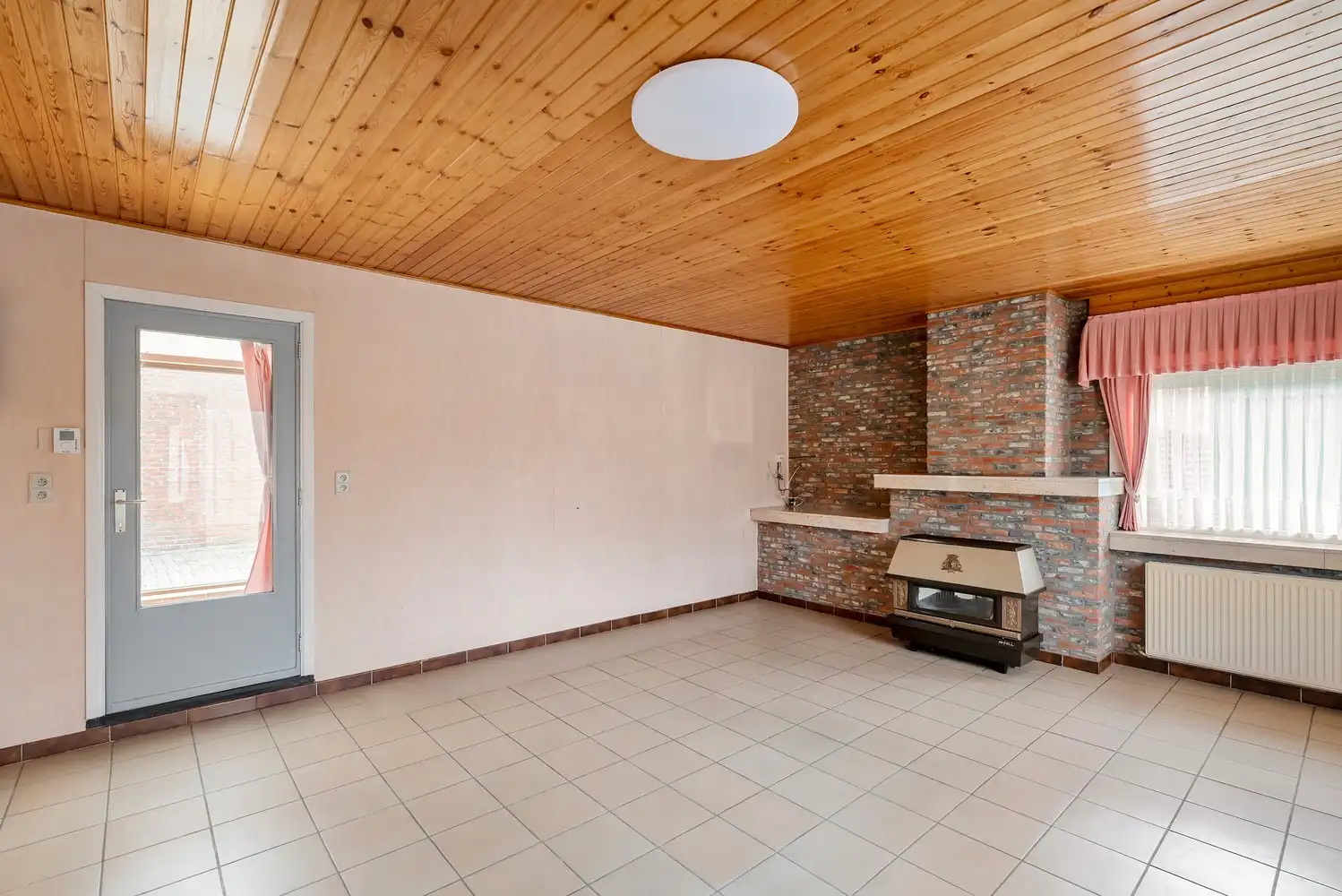 Ruime halfopen bebouwing foto 7