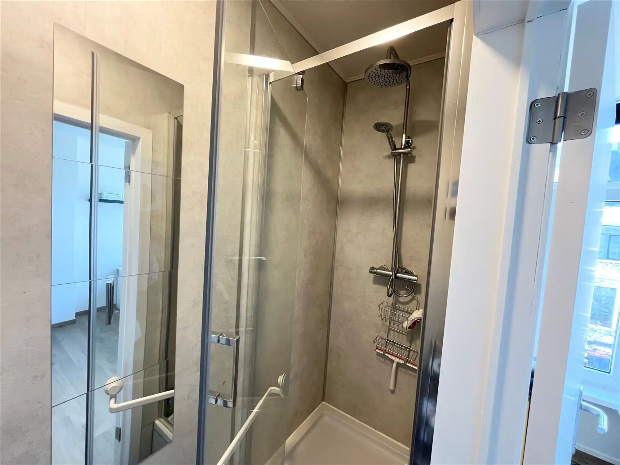 Opbrengsteigendom aan de Marnixplaats. foto 15