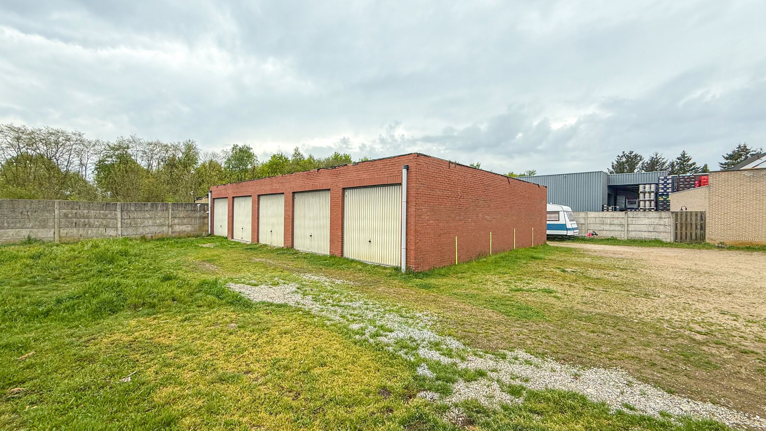 Ruim appartement met garage op topligging in Heusden-Zolder! foto 29