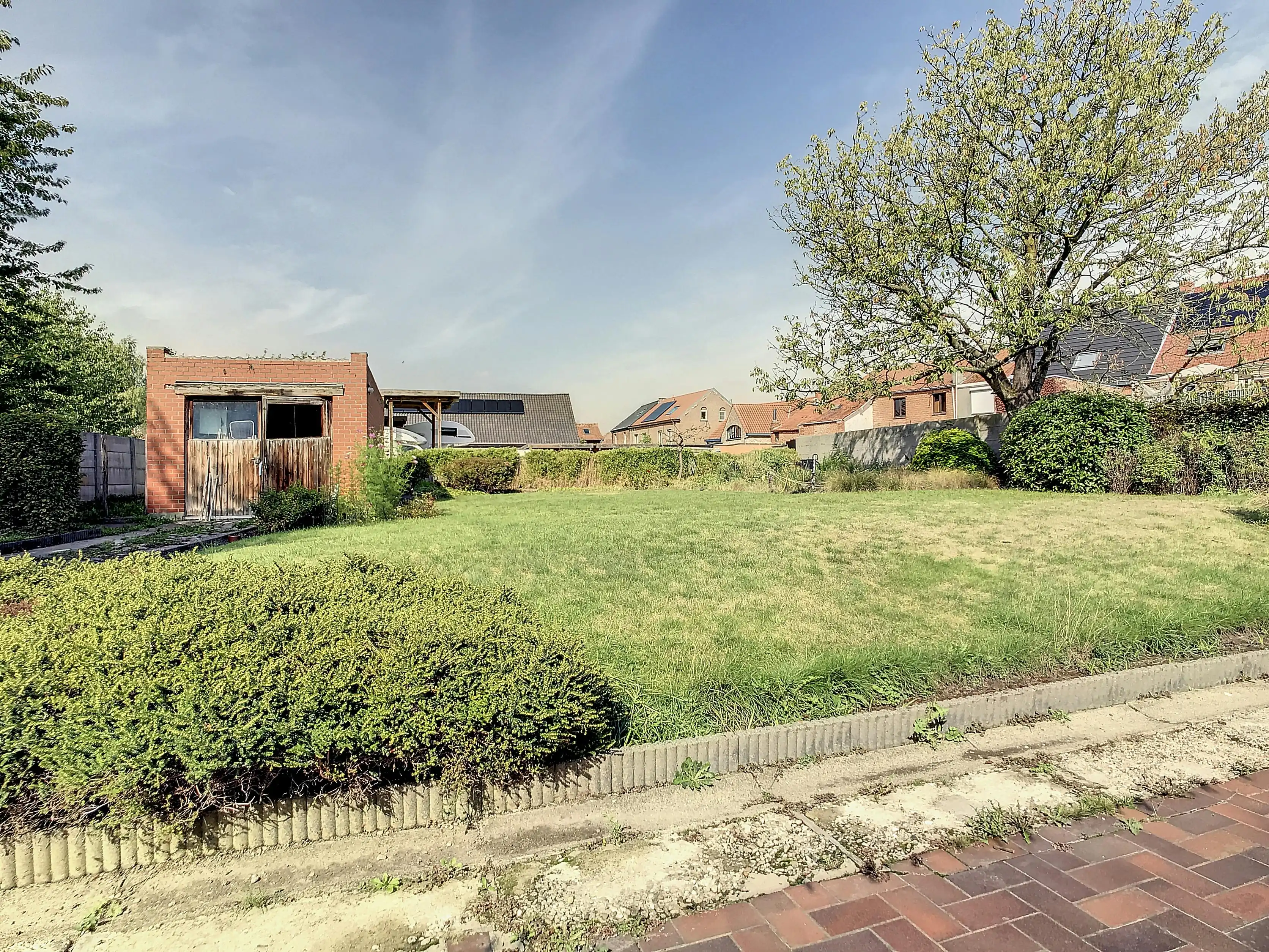 Te renoveren handelspand met appartement en tuin in Bazel foto 16