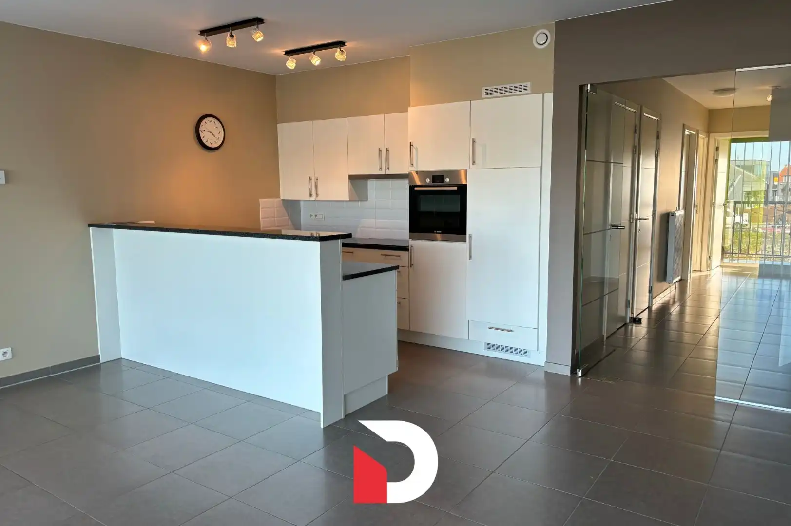 Lichtrijk appartement met 2 slaapkamers te Sint-Kruis foto 5