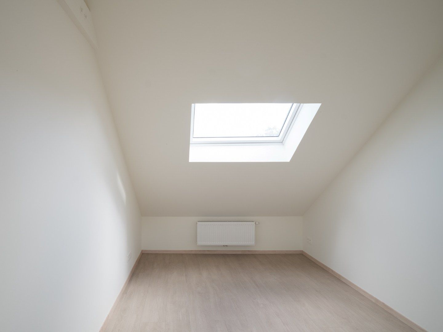 Luxueus gerenoveerde rijwoning met stijlvolle groene patio in Gentbrugge foto 12