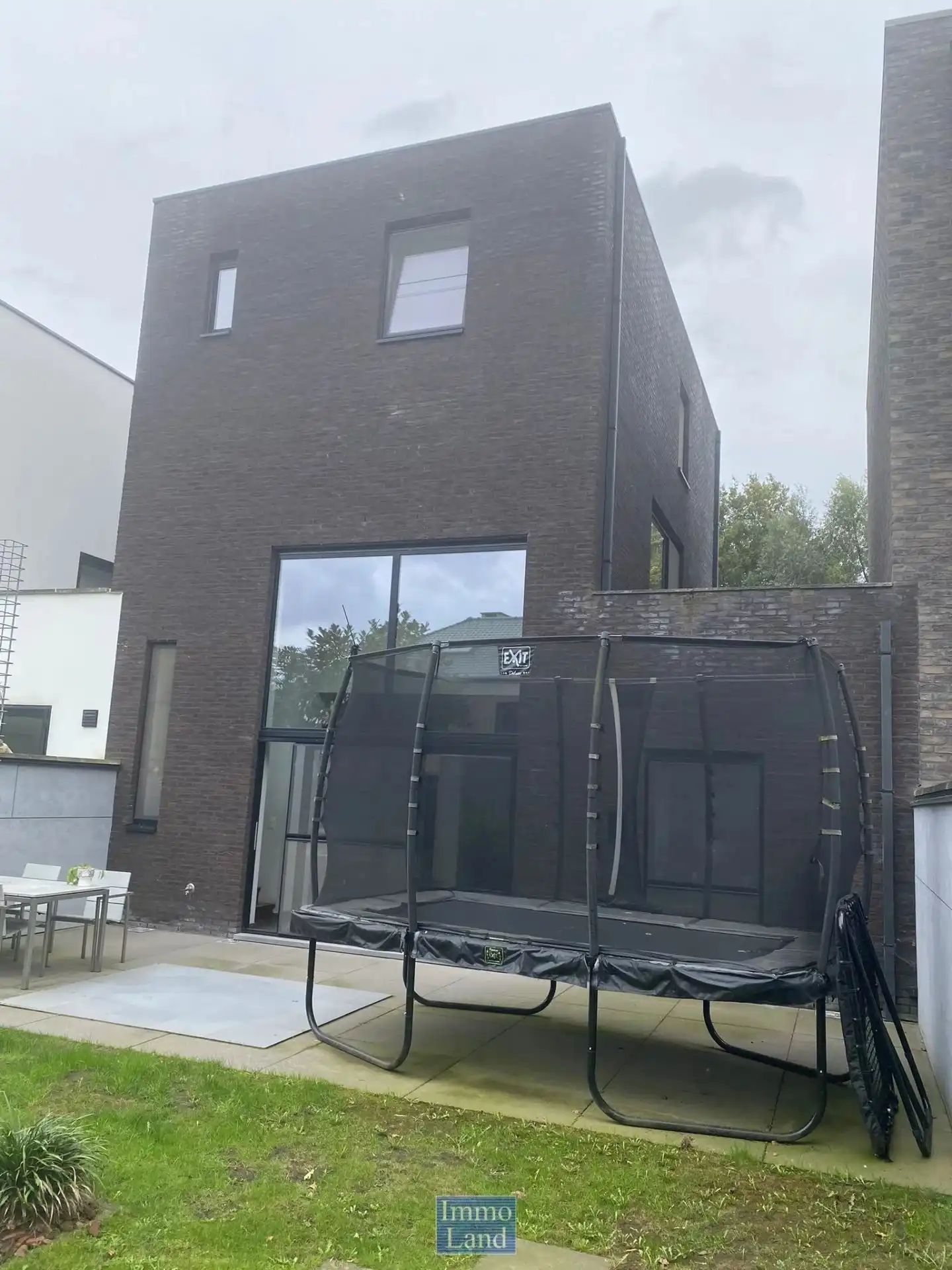 Zeer energiezuinige rustig gelegen woning, binnen de grote ring van Hasselt. foto 5