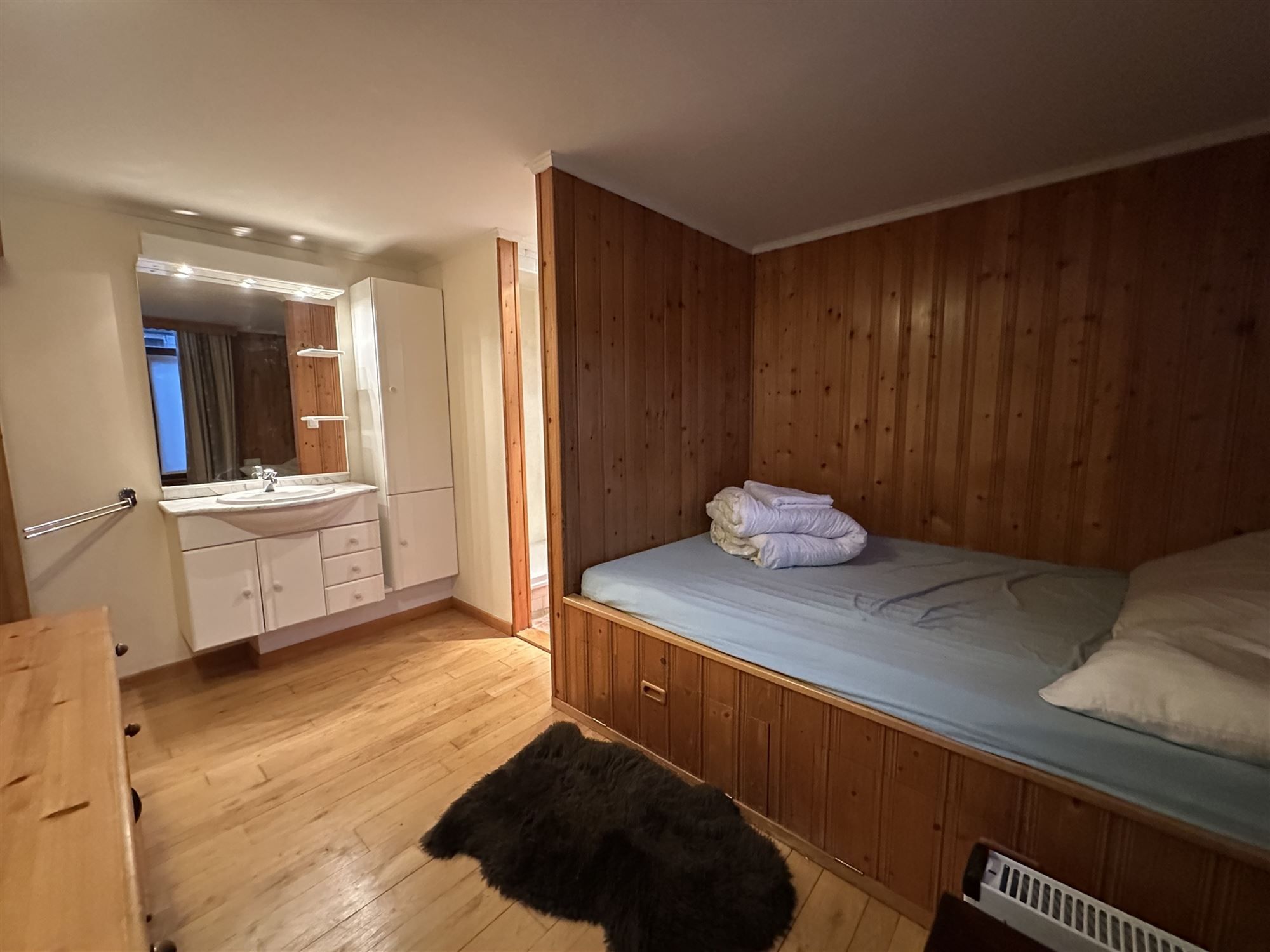 Gezellige gemeubelde arbeiderswoning op het Zuid! foto 9