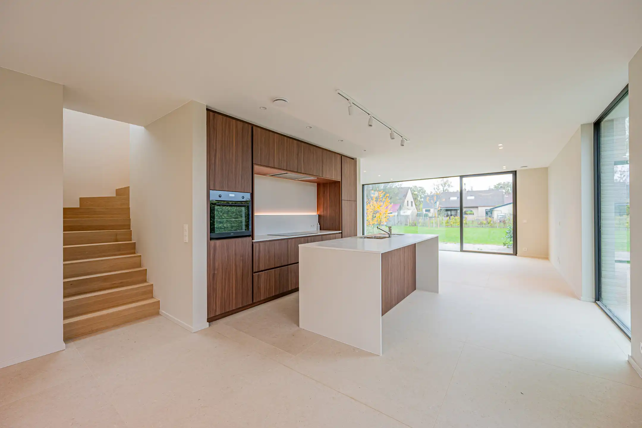 Moderne, energiezuinige nieuwbouwwoning foto 10