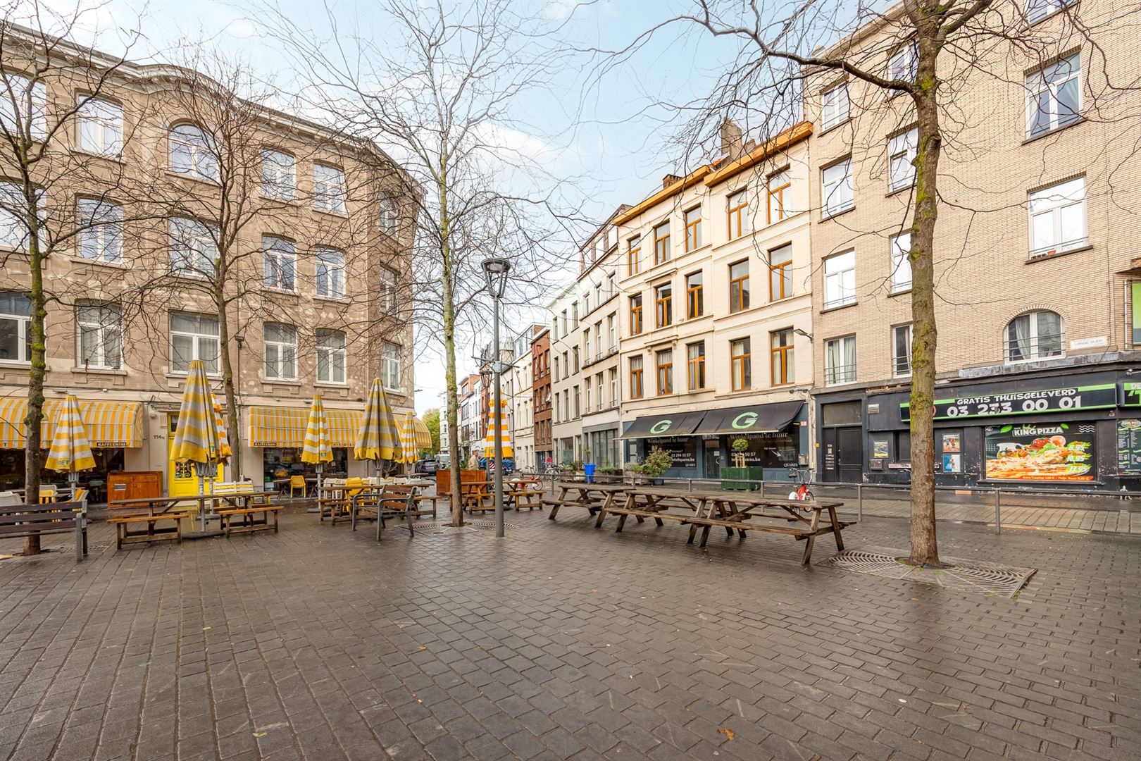 Gelijkvloers appartement met koer in hartje Stad foto 19