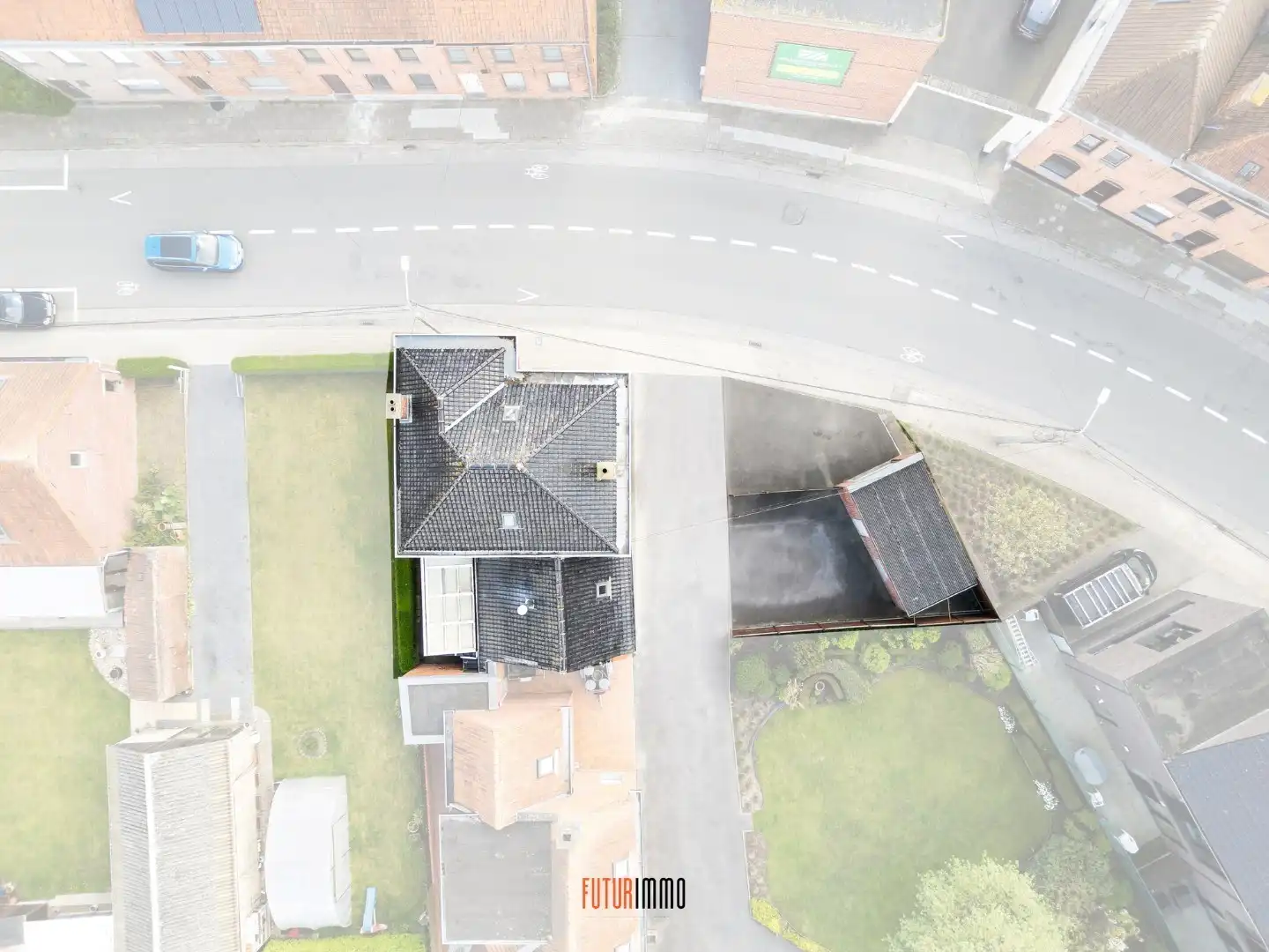 Karaktervolle alleenstaande woning in Rumbeke foto 30