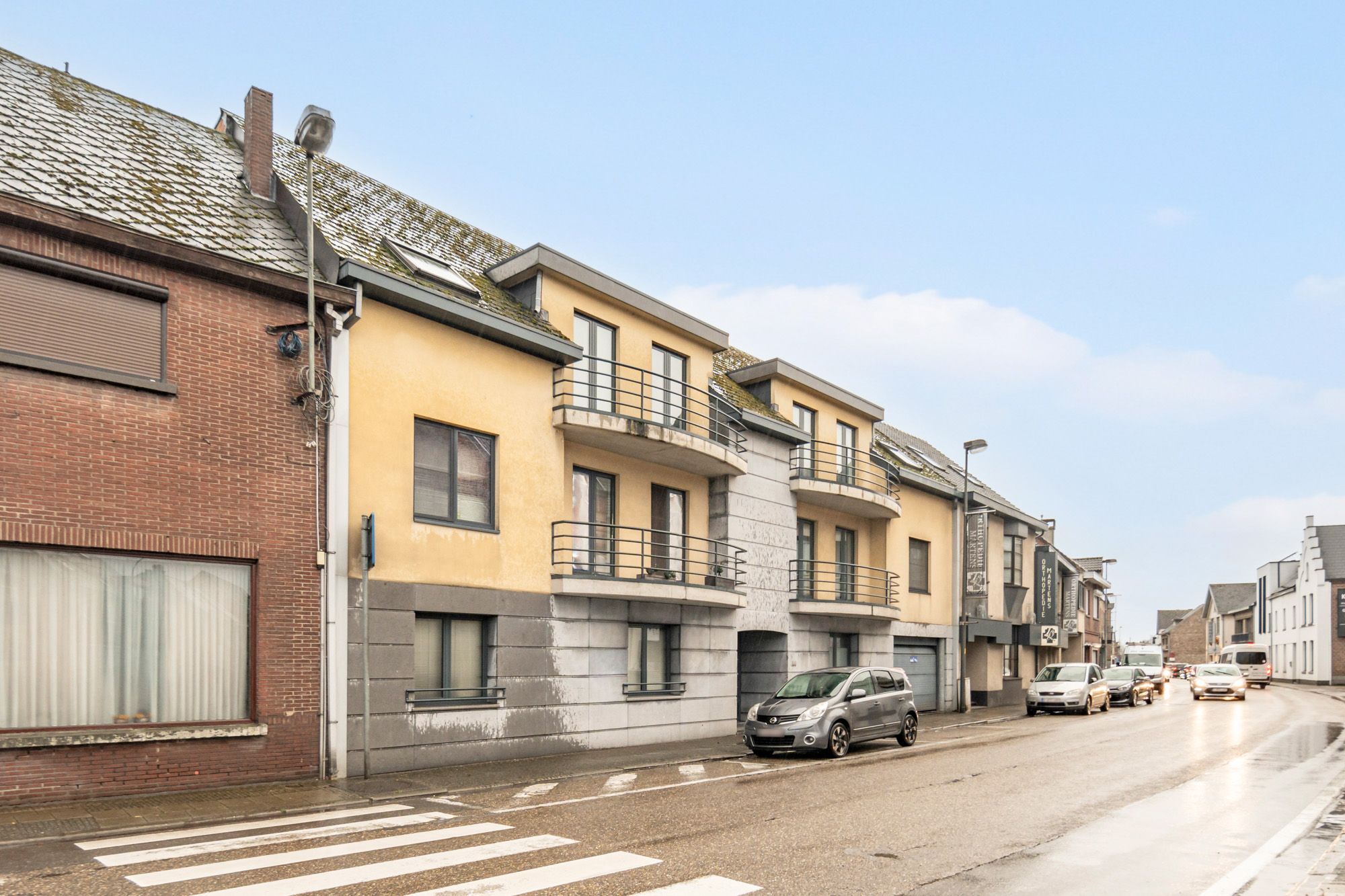 DAKAPPARTEMENT MET 1 SLAAPKAMER, FIJNE WOONKAMER EN AUTOSTAANPLAATS foto 3