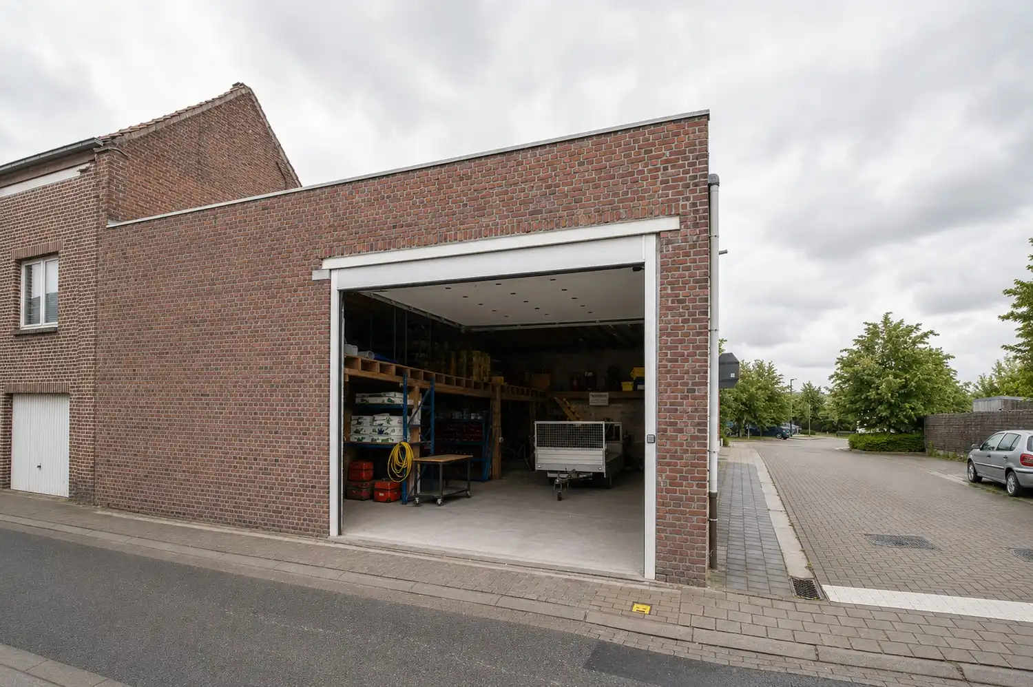 Magazijn van 160m² te koop te Lauwe foto 2