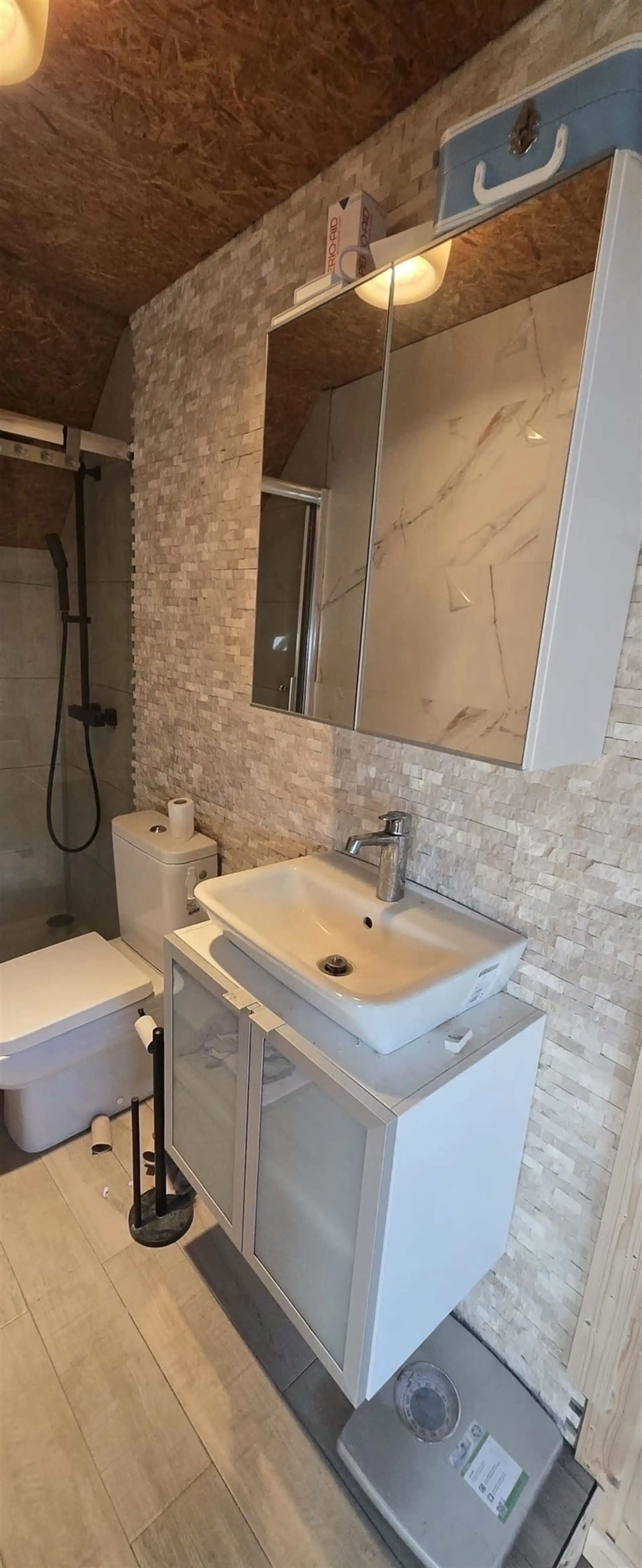 Gerenoveerde woning met garage en tuin! foto 9