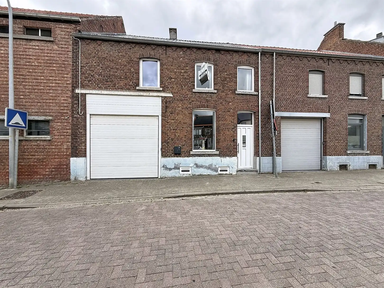 Op te frissen woning met garage, binnenkoer, 3 slpks foto 27