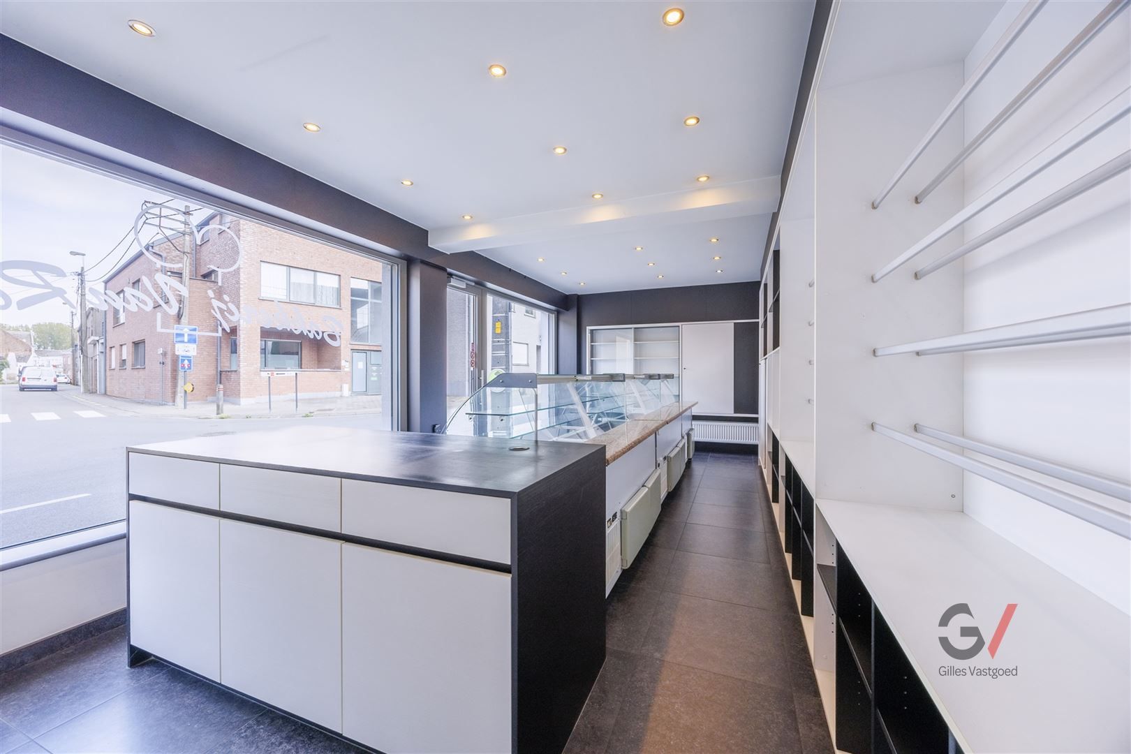 Te koop: Ruime woning in Meerbeek foto 4