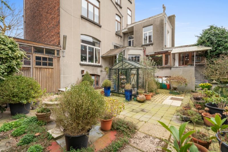 --- NIEUW --- Prachtig gelegen, te renoveren herenhuis aan de Visserij! foto 61