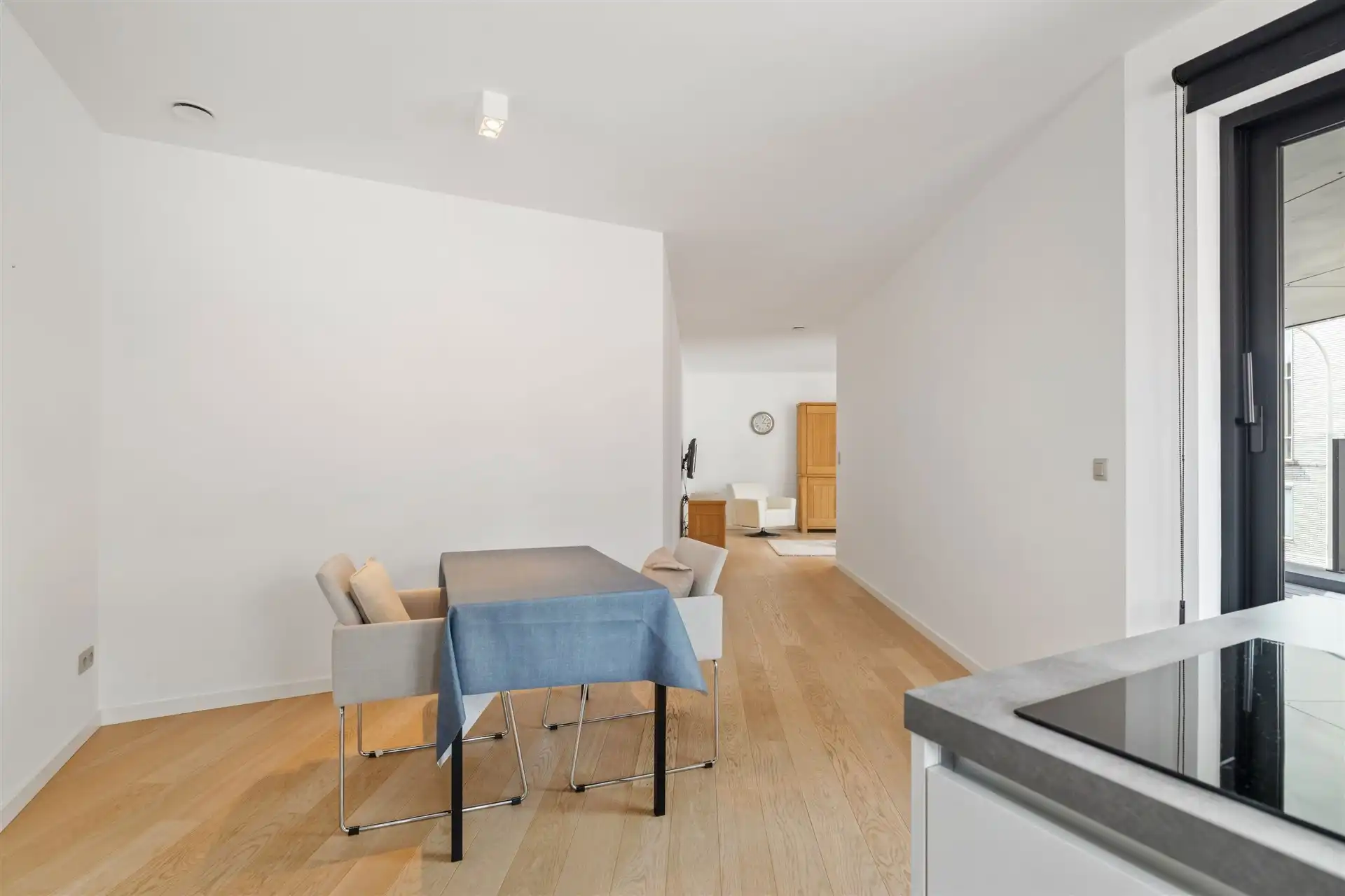 Prachtig 1-slaapkamer appartement in het hartje van Beveren foto 10