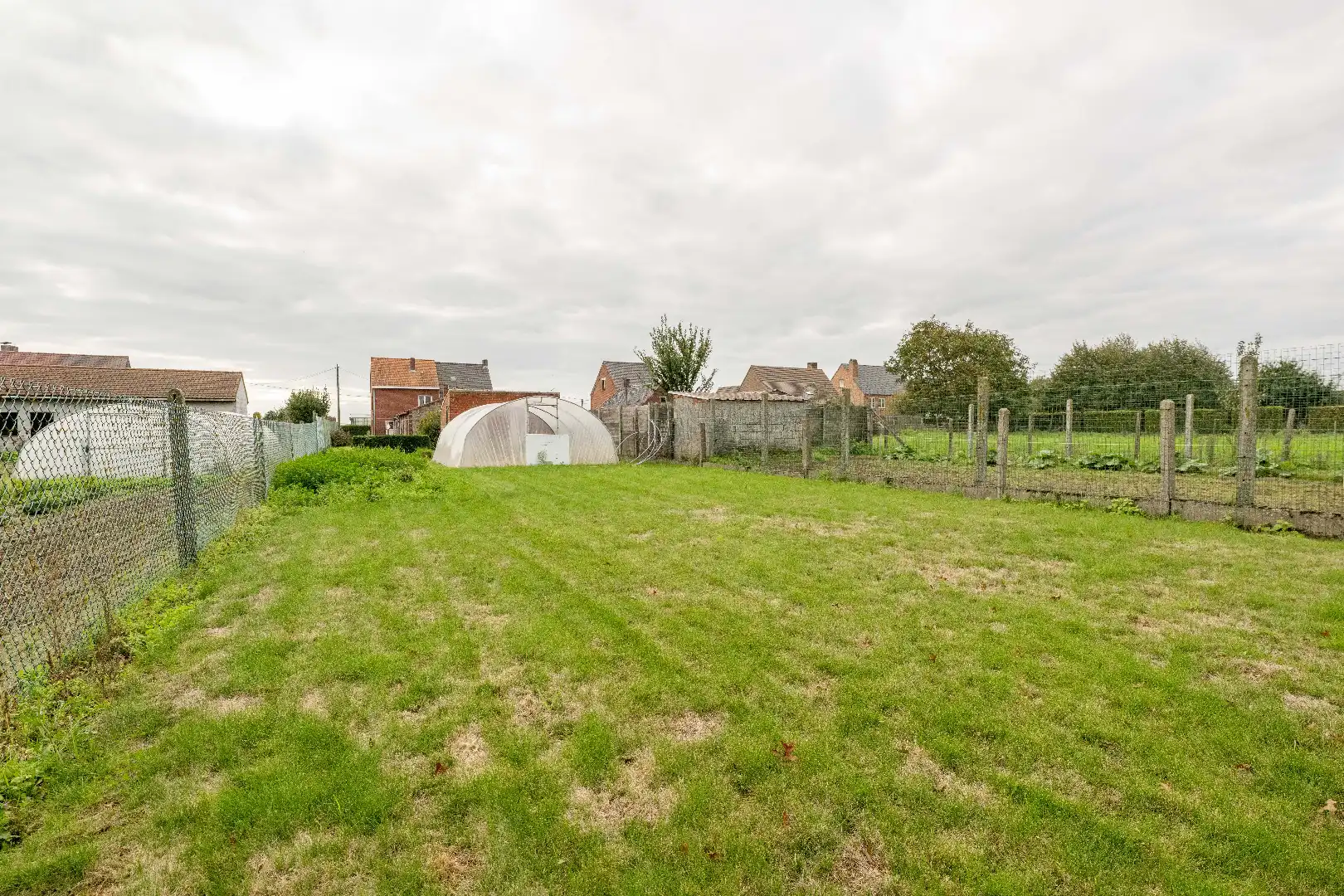 RUIME WONING MET LANDELIJK ZICHT VLAKBIJ CENTRUM EGEM foto 24