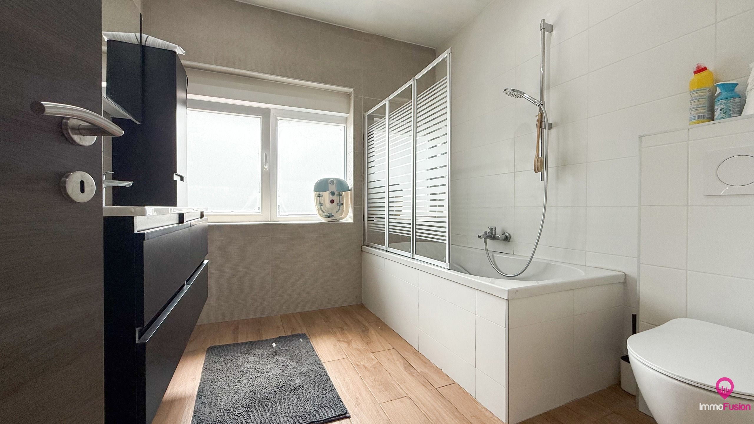 Woning met handelsruimte en 203 m² woonopp. te Houthalen! foto 30