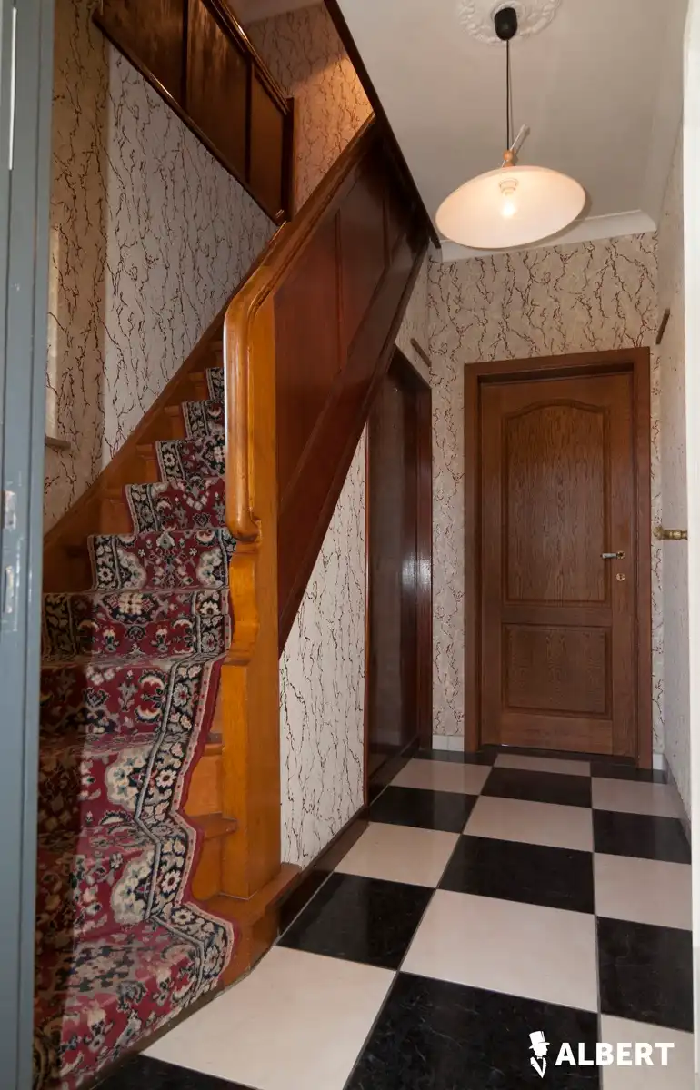 Leuke halfopen gezinswoning met potentieel op topligging! foto 3