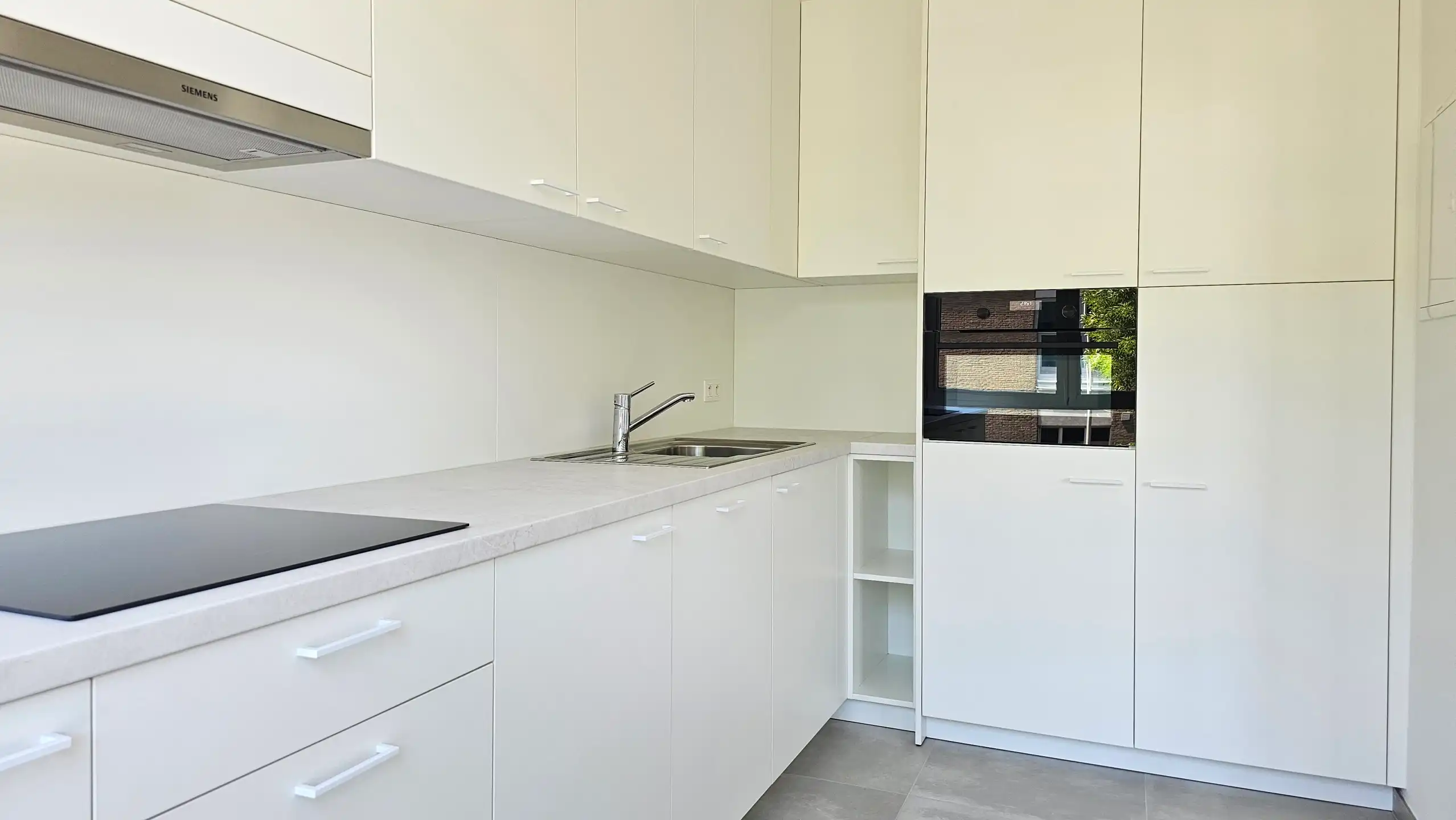 Volledig vernieuwd 2 slaapkamer-appartement te huur foto 7