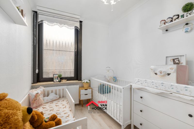 Instapklare woning 3 slaapkamers op 350m²! foto 8