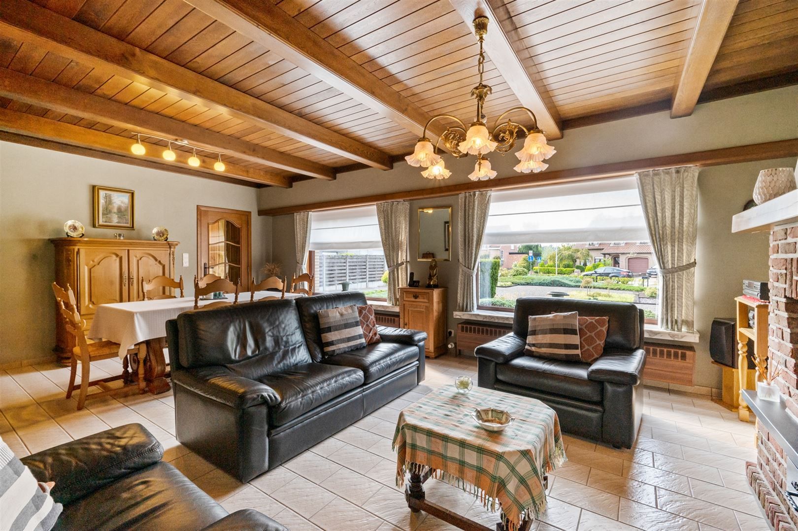 Laagbouwwoning met 3 slaapkamers op ca. 2.252m2 foto 10