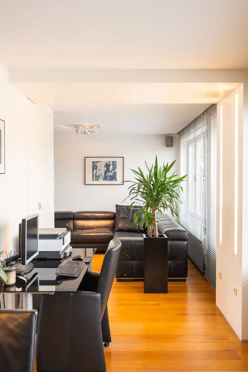 Ruime woning op centrale ligging met topafwerking foto 10