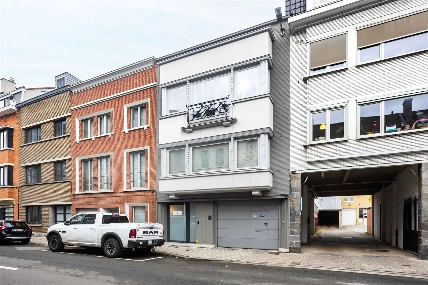 Unieke woning met terras en karaktervolle details. foto 4