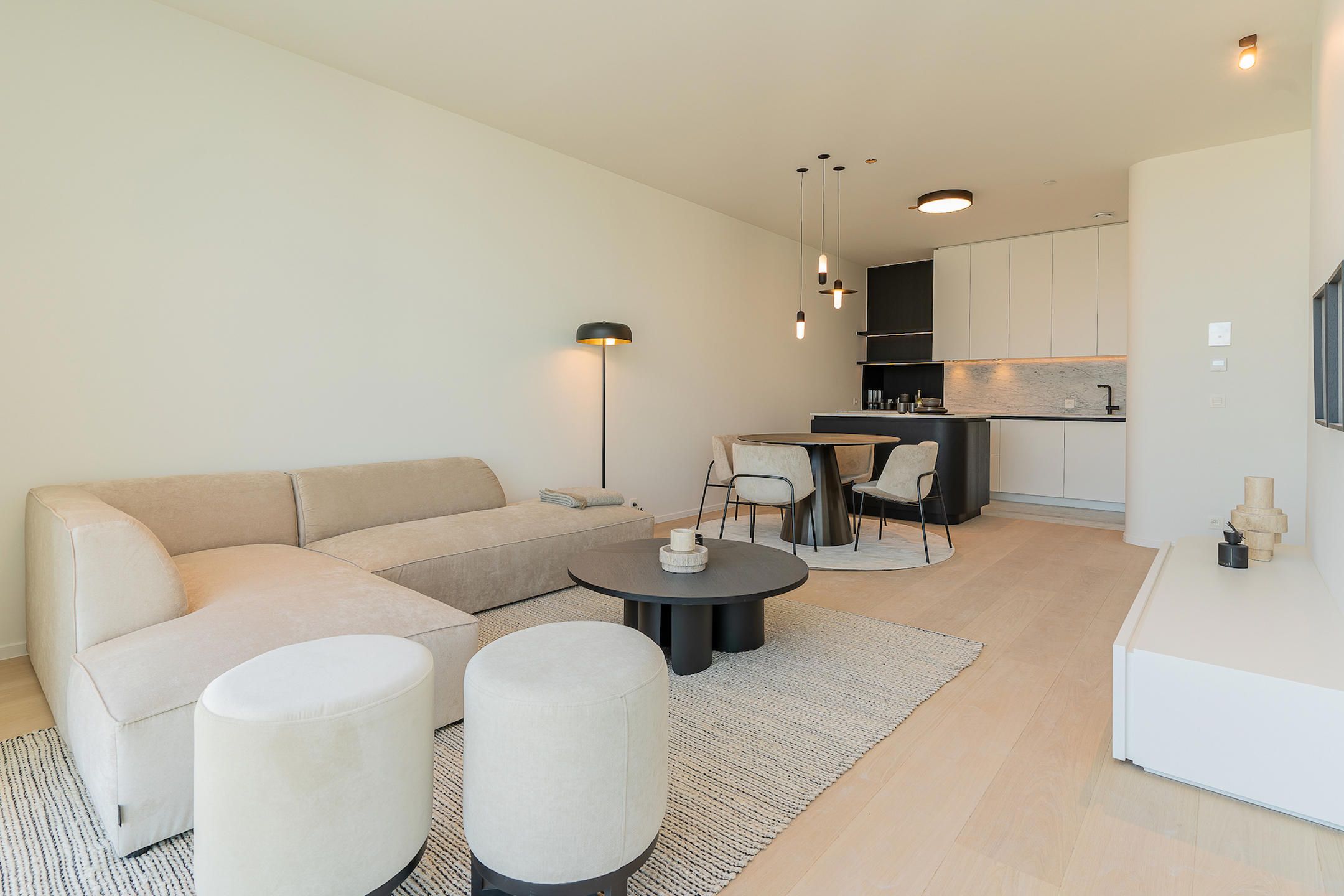 ANTWERPEN - Antwerp Tower  foto 10