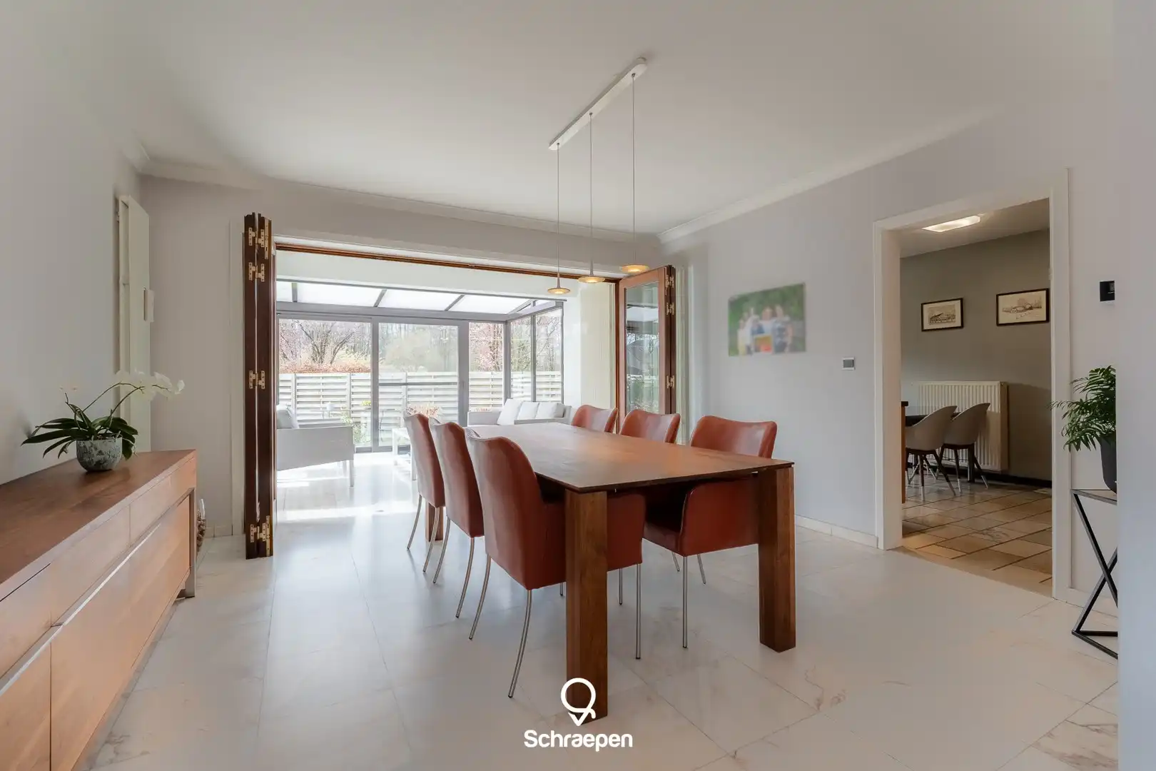 Ruime instapklare gezinswoning op een zuidwestelijk perceel van circa 9,5 are te Zonhoven! foto 3